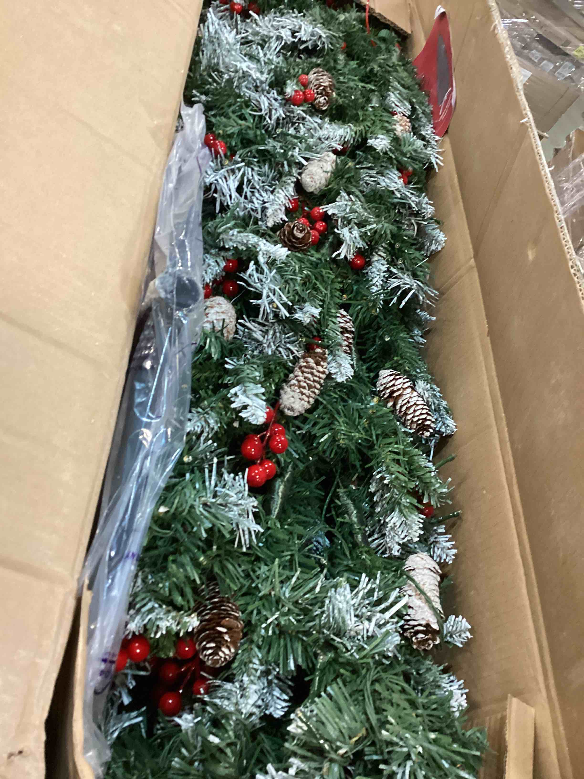 https://s3.amazonaws.com/lotting-images-prod/bidfta/RED5792570_1704465180272.jpeg