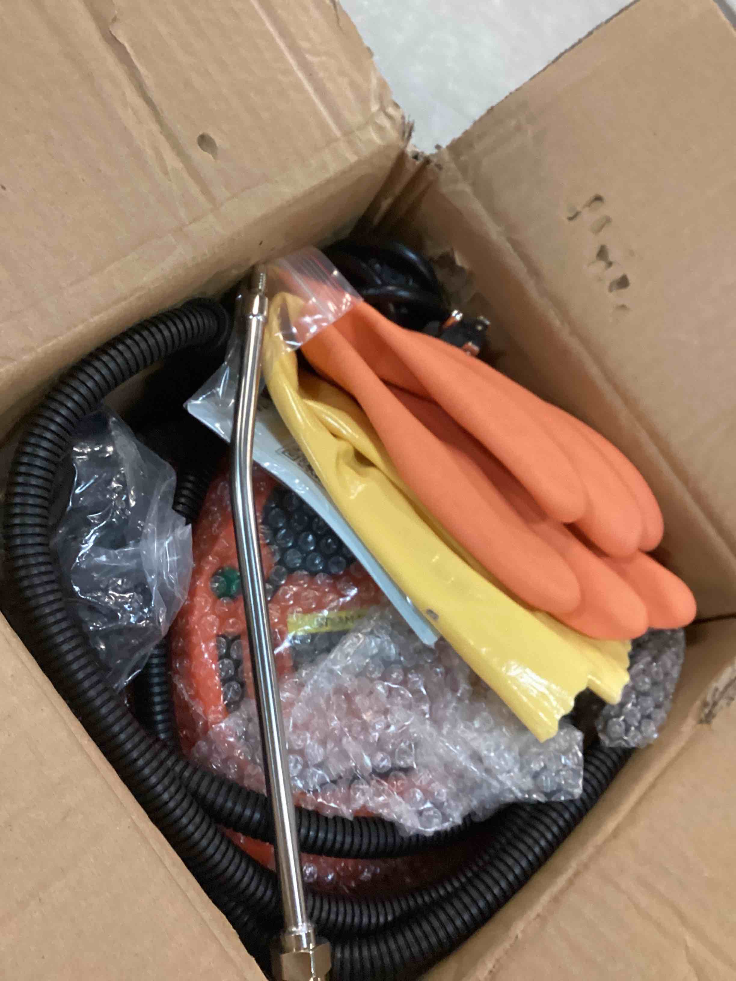 https://s3.amazonaws.com/lotting-images-prod/bidfta/RED5792665_1704479887877.jpeg