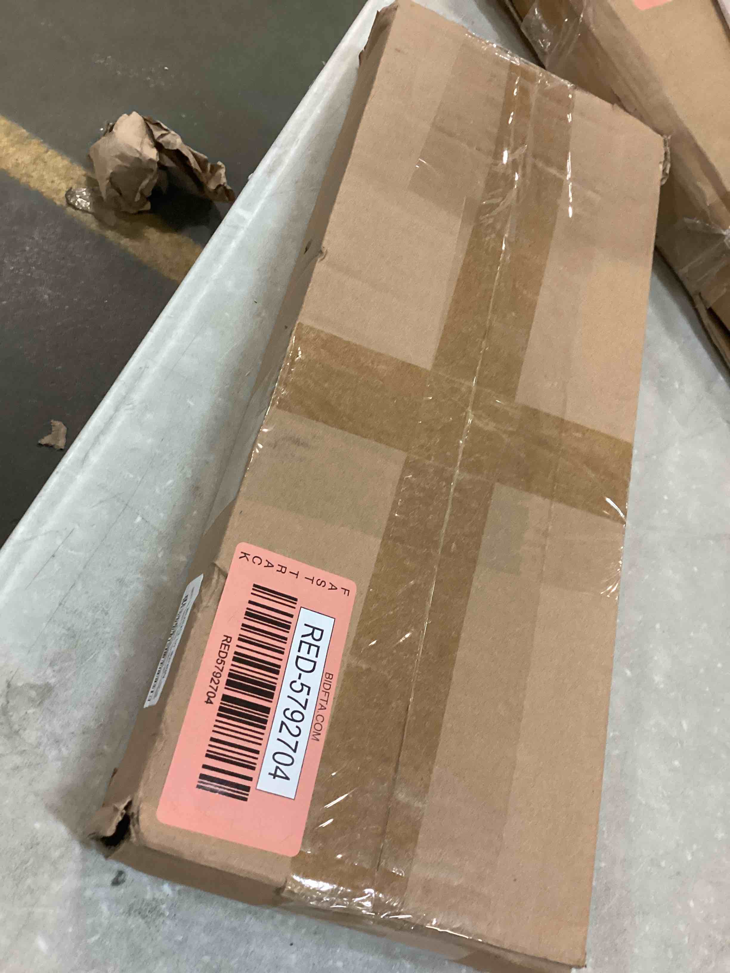 https://s3.amazonaws.com/lotting-images-prod/bidfta/RED5792704_1704485949661.jpeg