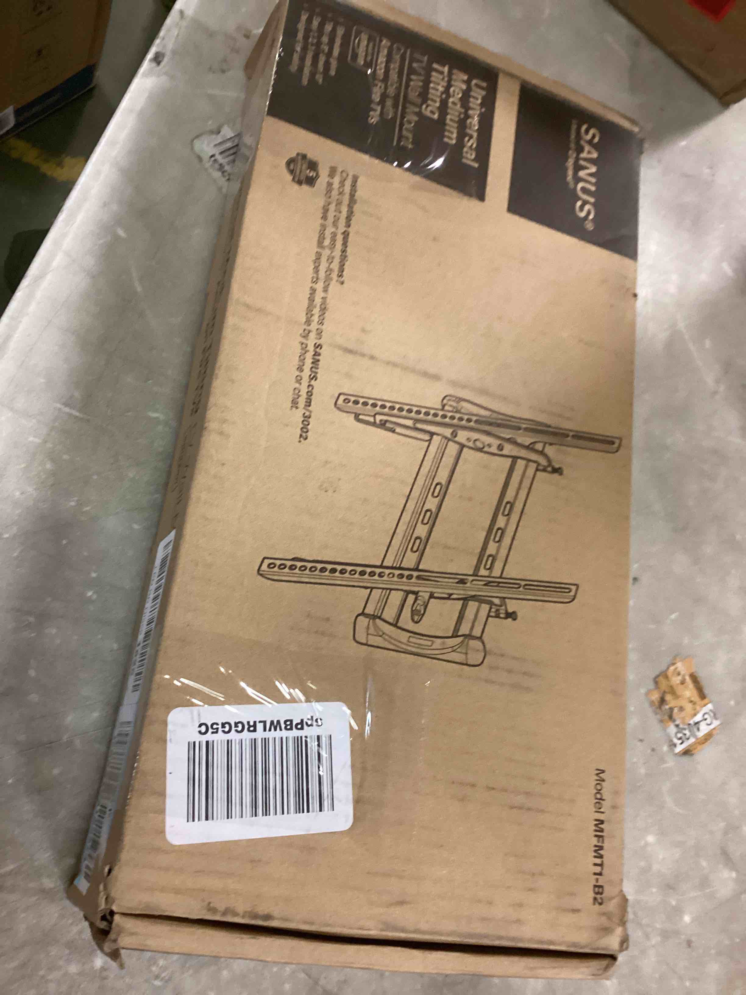 https://s3.amazonaws.com/lotting-images-prod/bidfta/RED5793406_1704976203136.jpeg