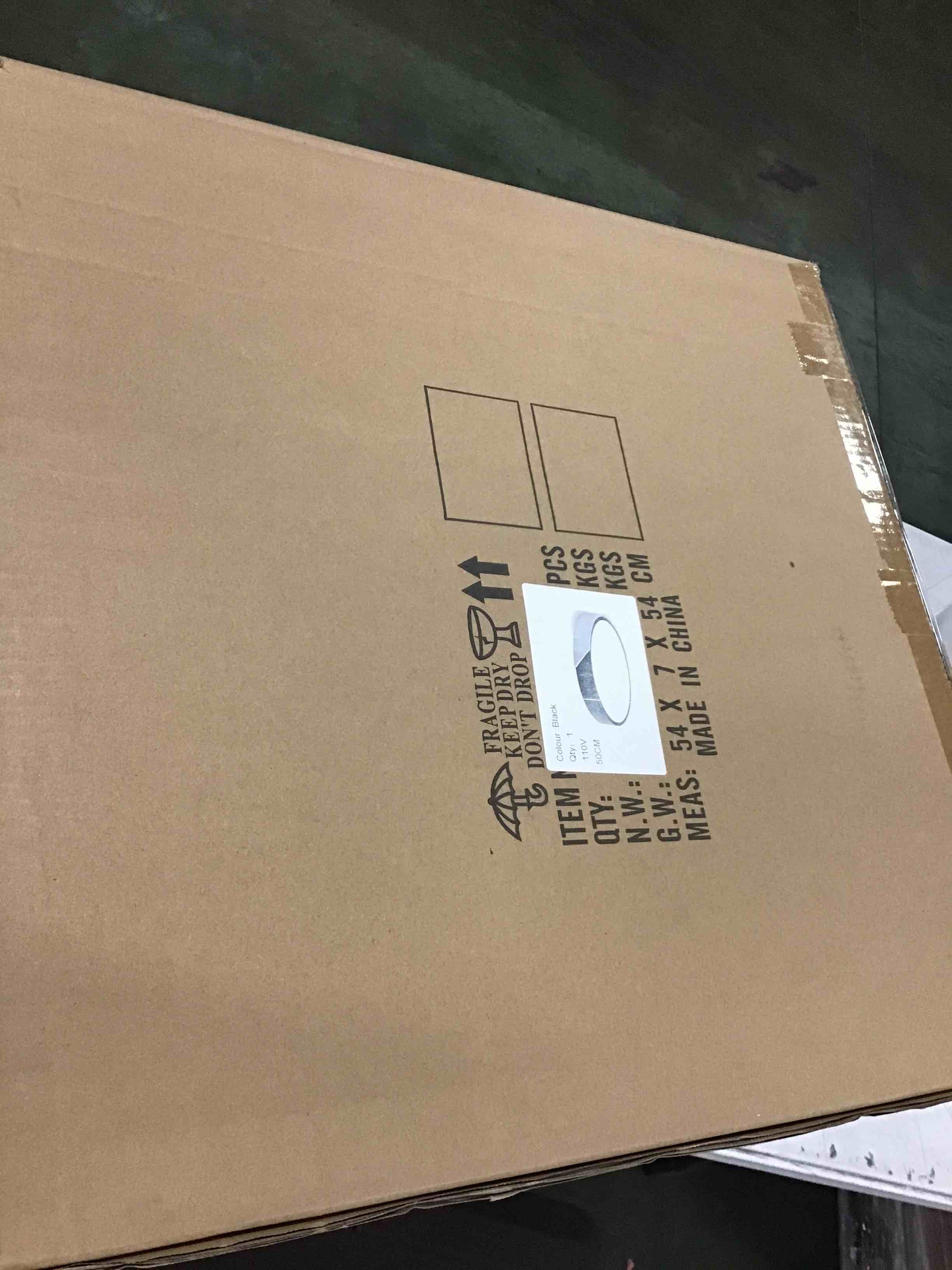 https://s3.amazonaws.com/lotting-images-prod/bidfta/RED5796693_1703941787016.jpeg