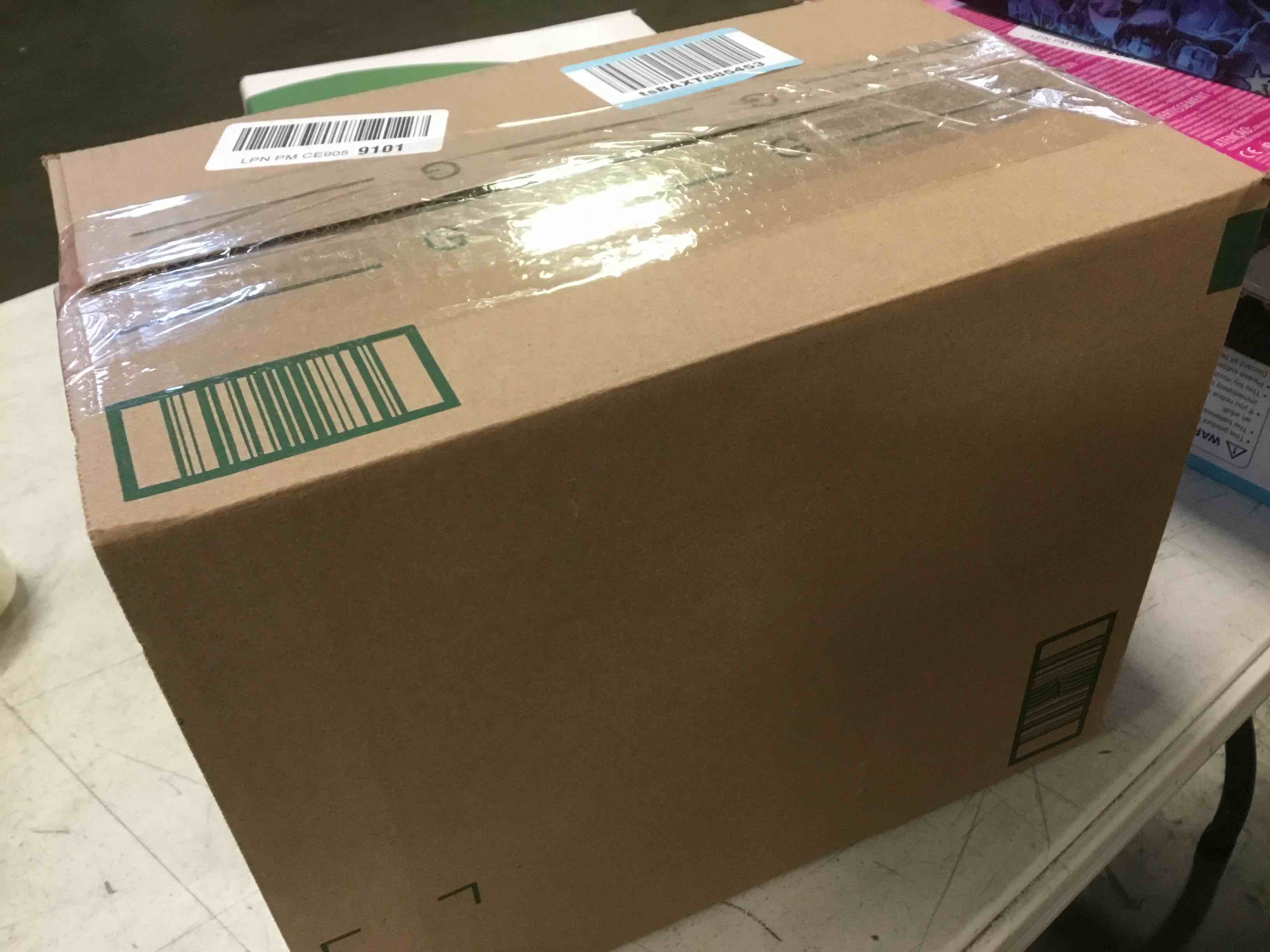 https://s3.amazonaws.com/lotting-images-prod/bidfta/RED5797448_1704375374325.jpeg
