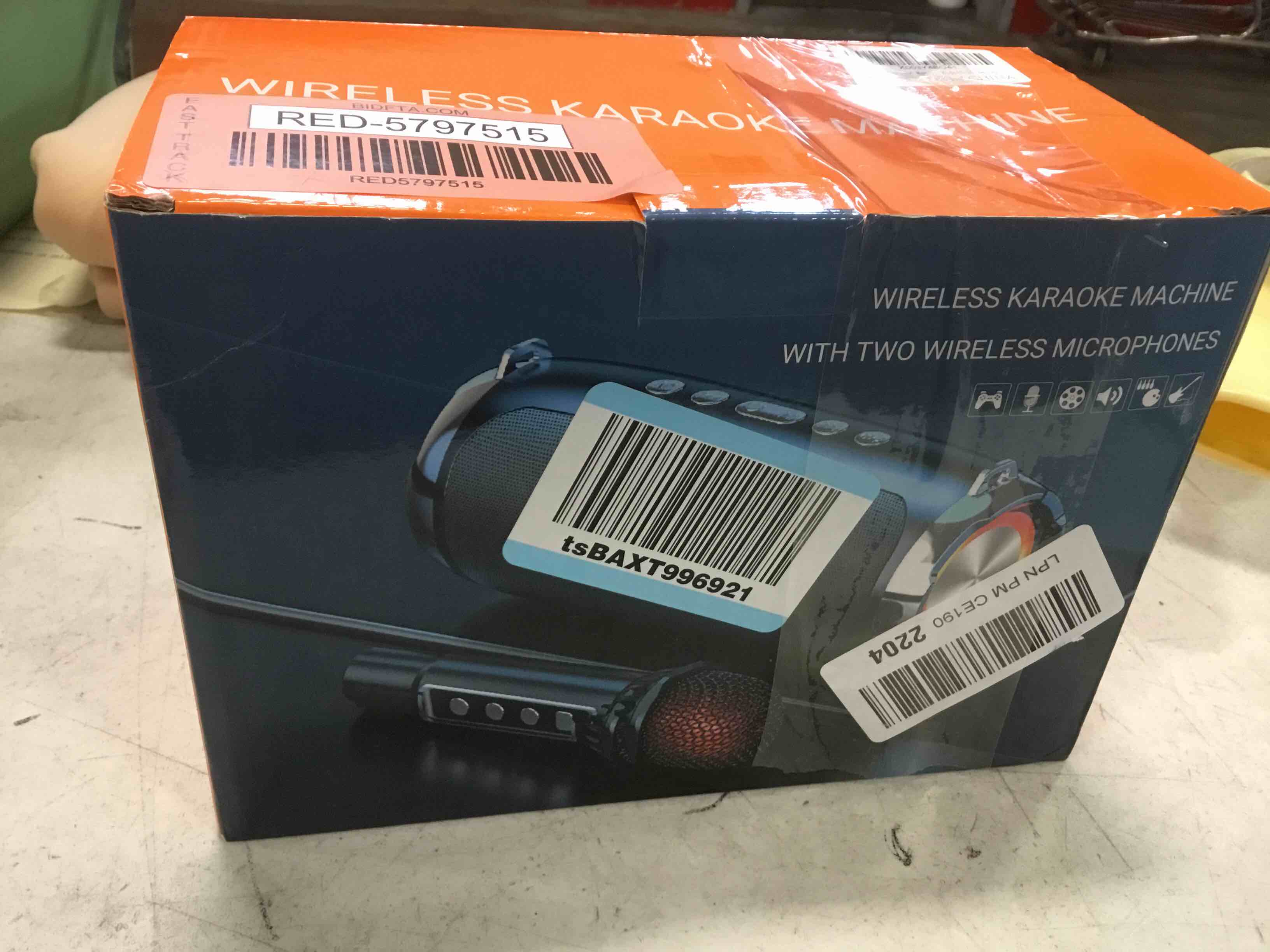 https://s3.amazonaws.com/lotting-images-prod/bidfta/RED5797515_1704381775653.jpeg