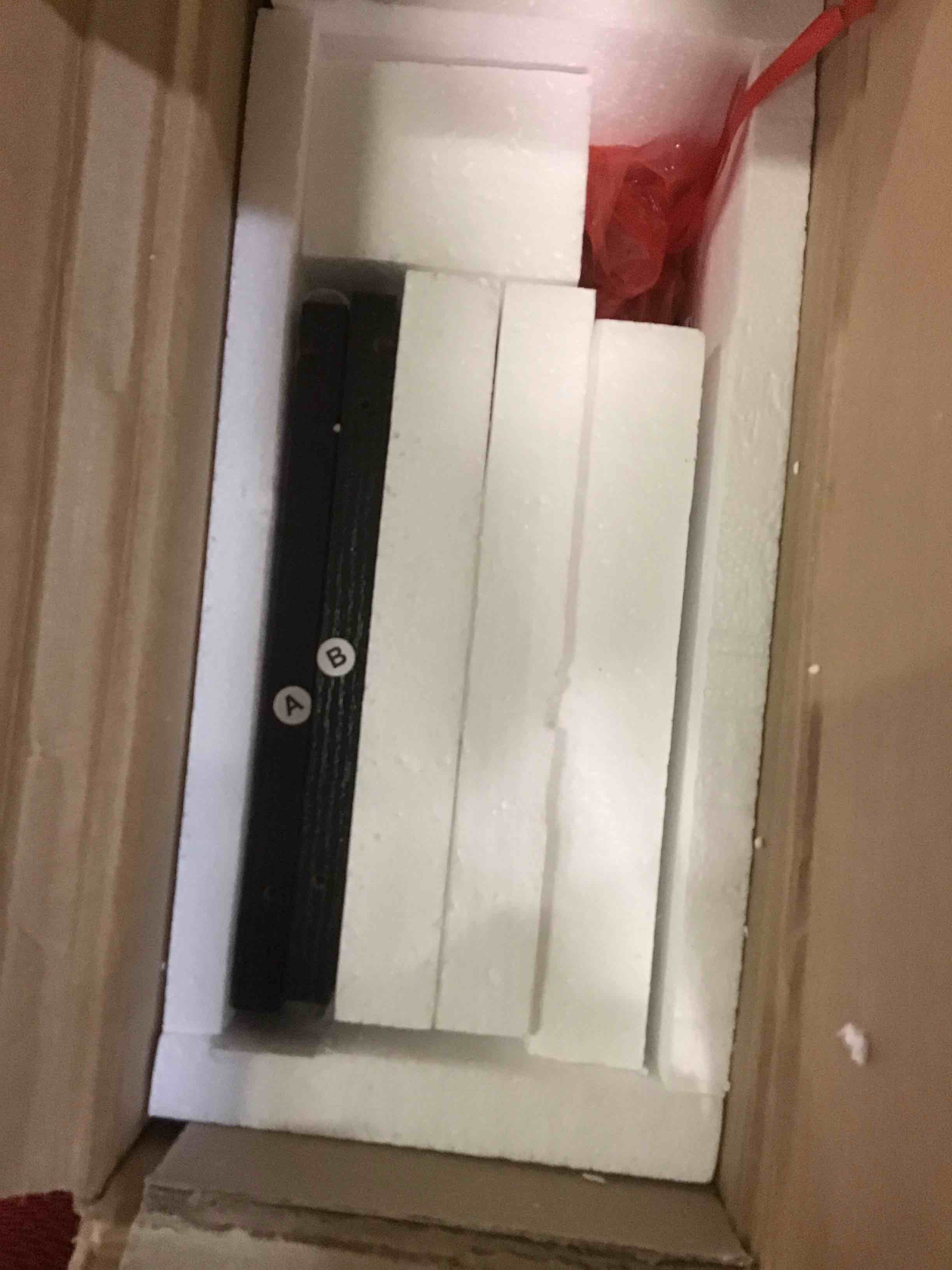 https://s3.amazonaws.com/lotting-images-prod/bidfta/RED5797945_1703860456373.jpeg