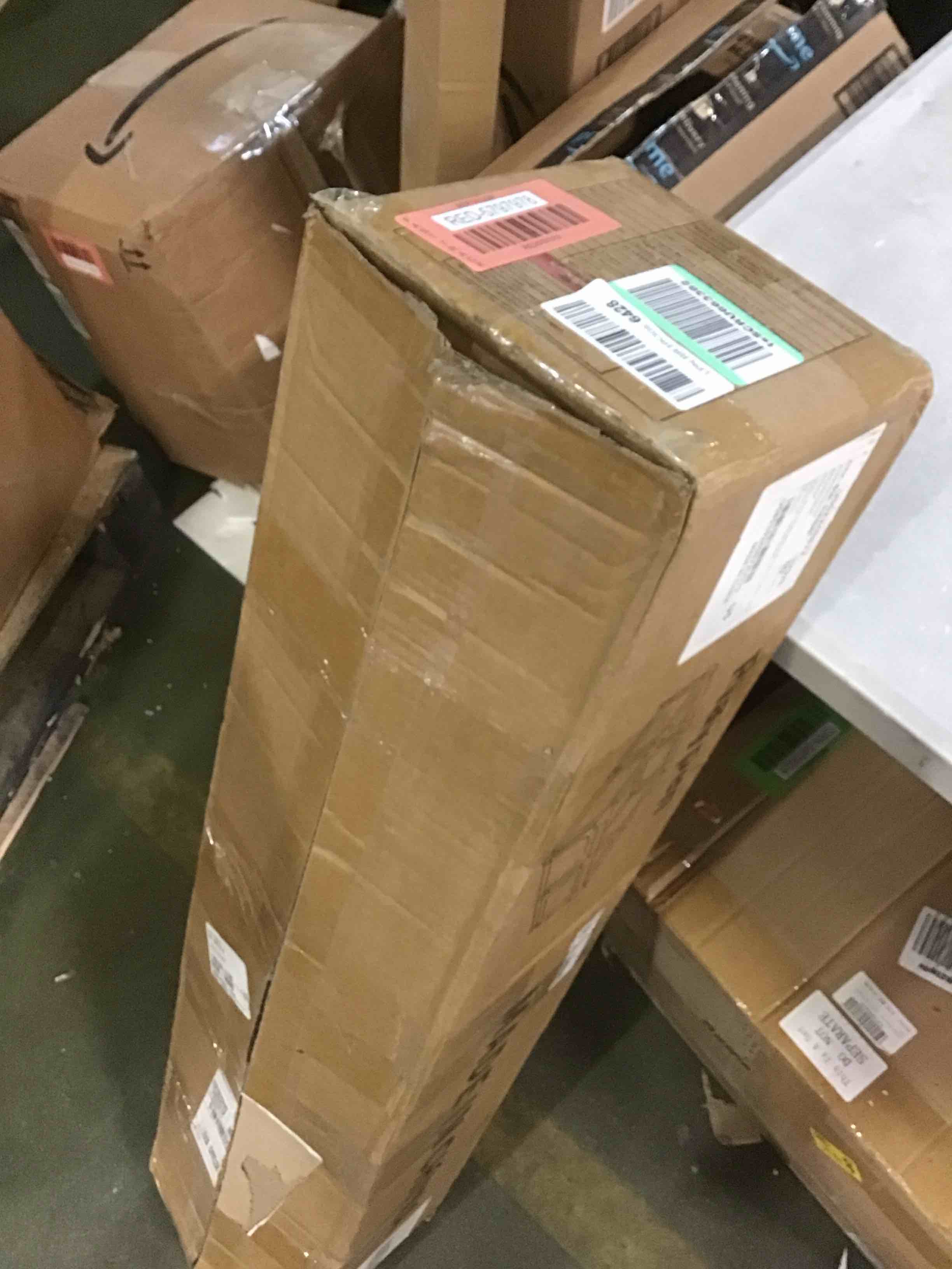 https://s3.amazonaws.com/lotting-images-prod/bidfta/RED5797978_1703867025670.jpeg