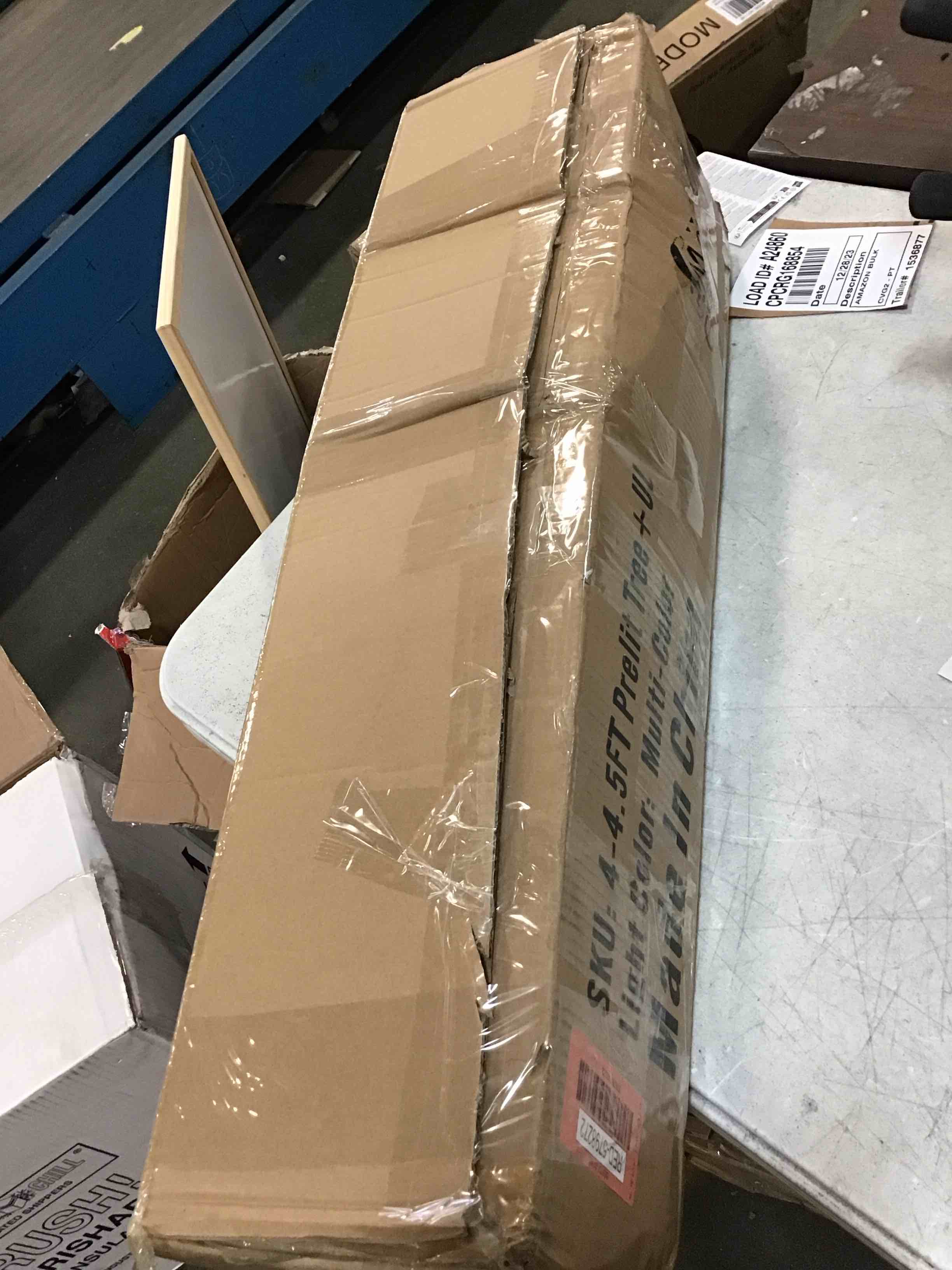 https://s3.amazonaws.com/lotting-images-prod/bidfta/RED5798272_1703961474606.jpeg
