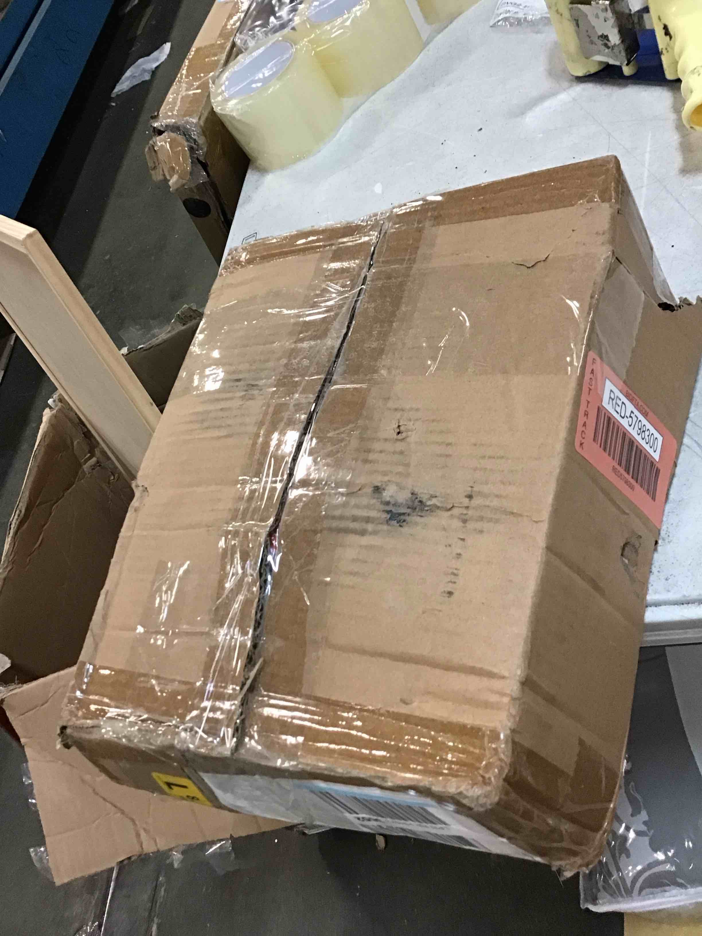 https://s3.amazonaws.com/lotting-images-prod/bidfta/RED5798300_1703967678293.jpeg