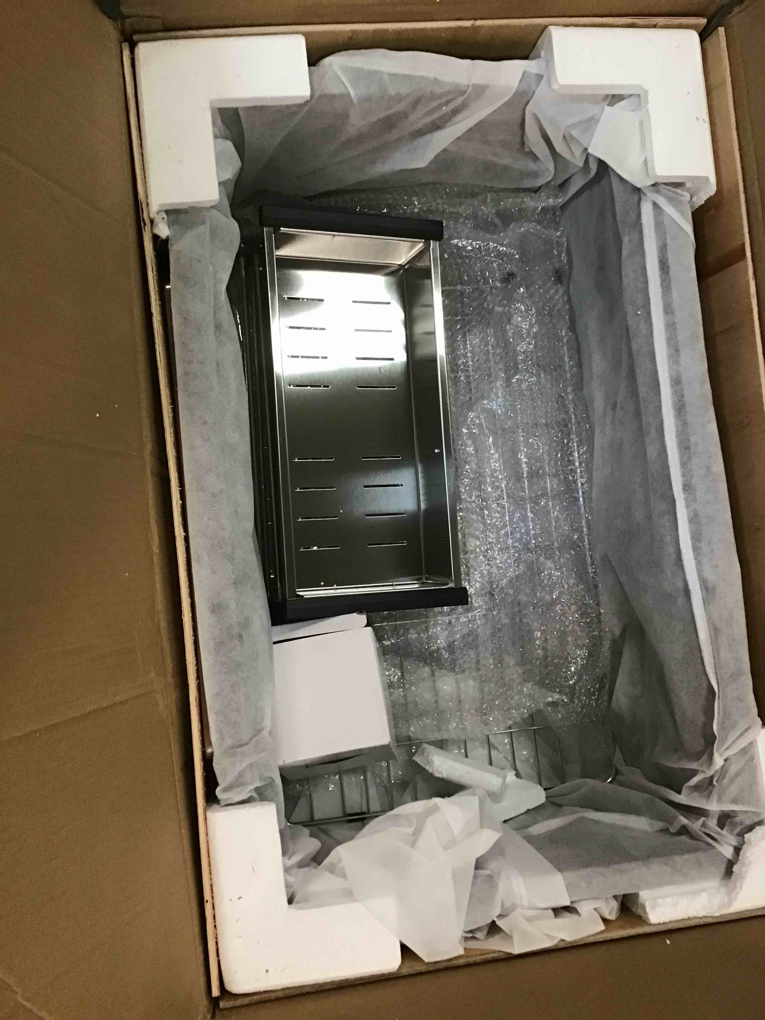 https://s3.amazonaws.com/lotting-images-prod/bidfta/RED5798508_1704286095225.jpeg