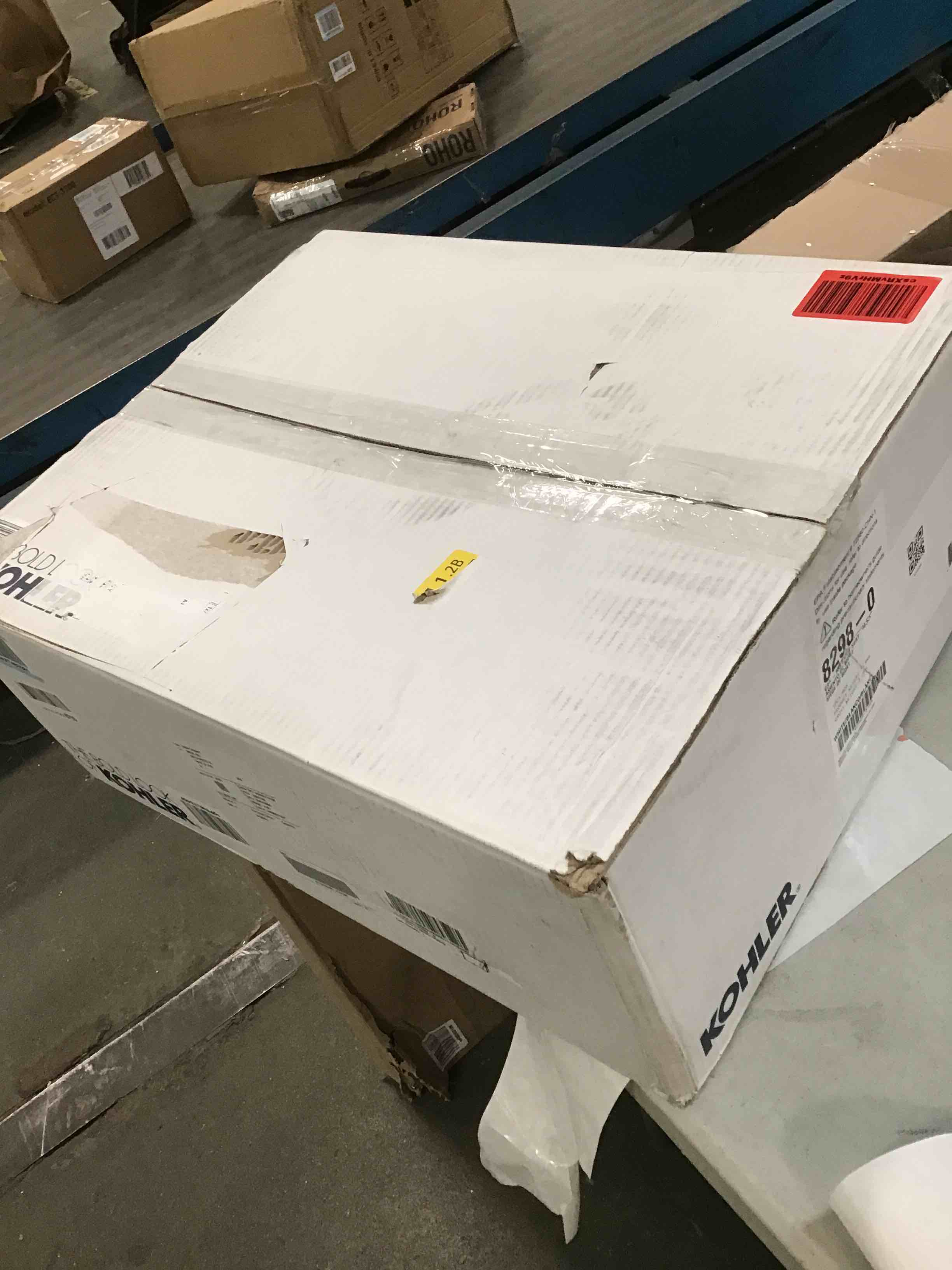 https://s3.amazonaws.com/lotting-images-prod/bidfta/RED5798510_1704286241349.jpeg