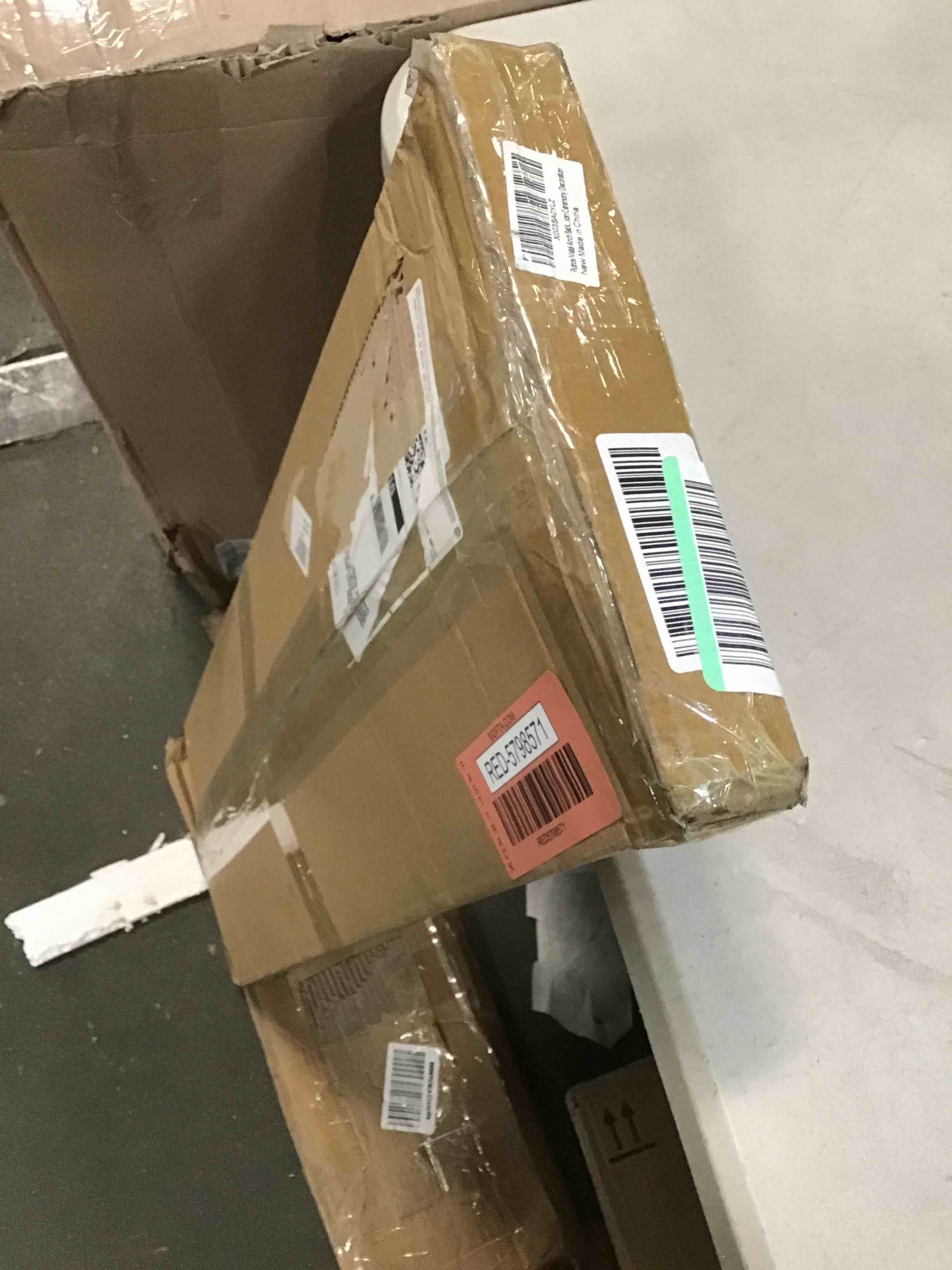 https://s3.amazonaws.com/lotting-images-prod/bidfta/RED5798571_1704292827544.jpeg