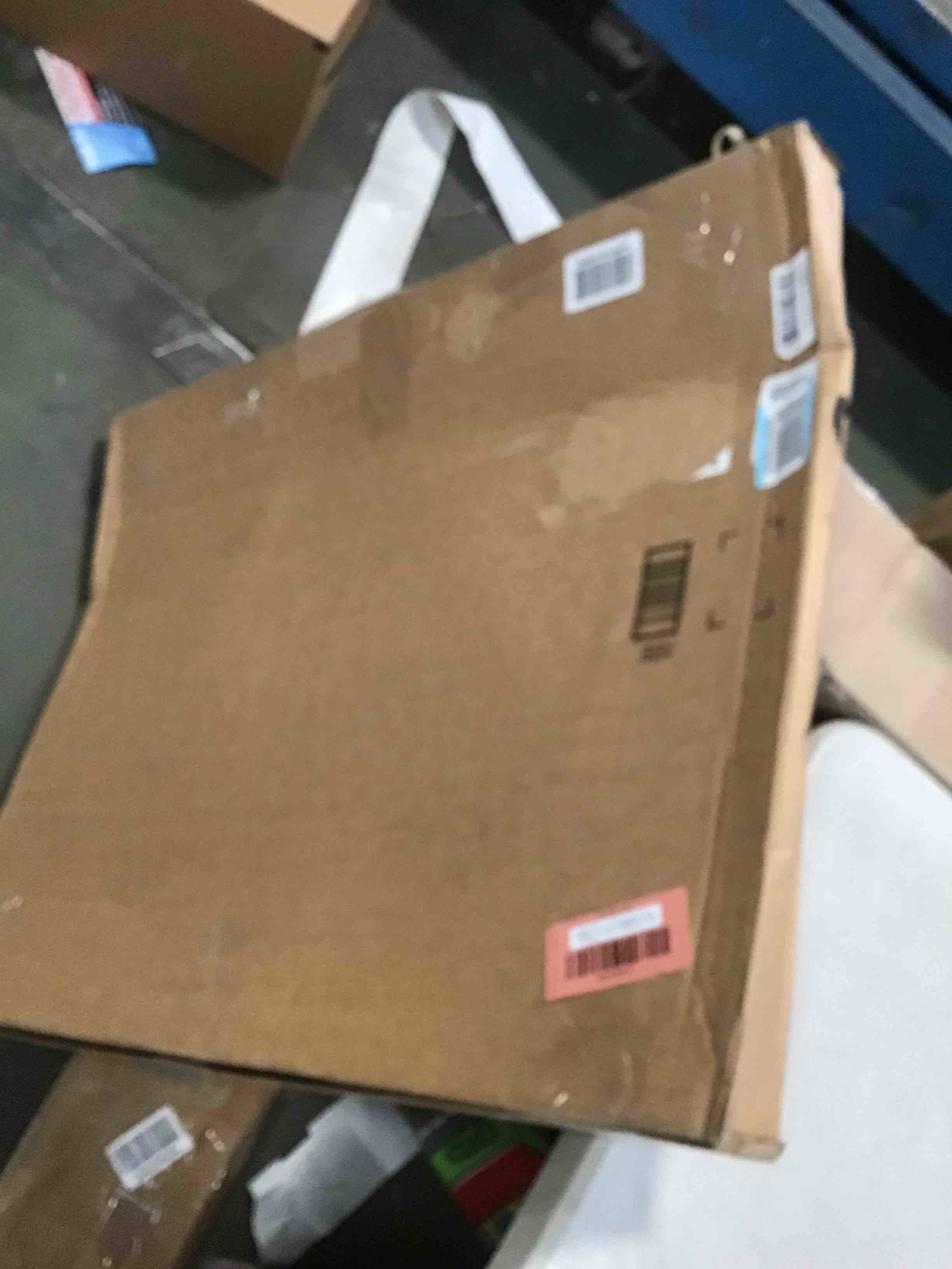 https://s3.amazonaws.com/lotting-images-prod/bidfta/RED5798574_1704293028129.jpeg