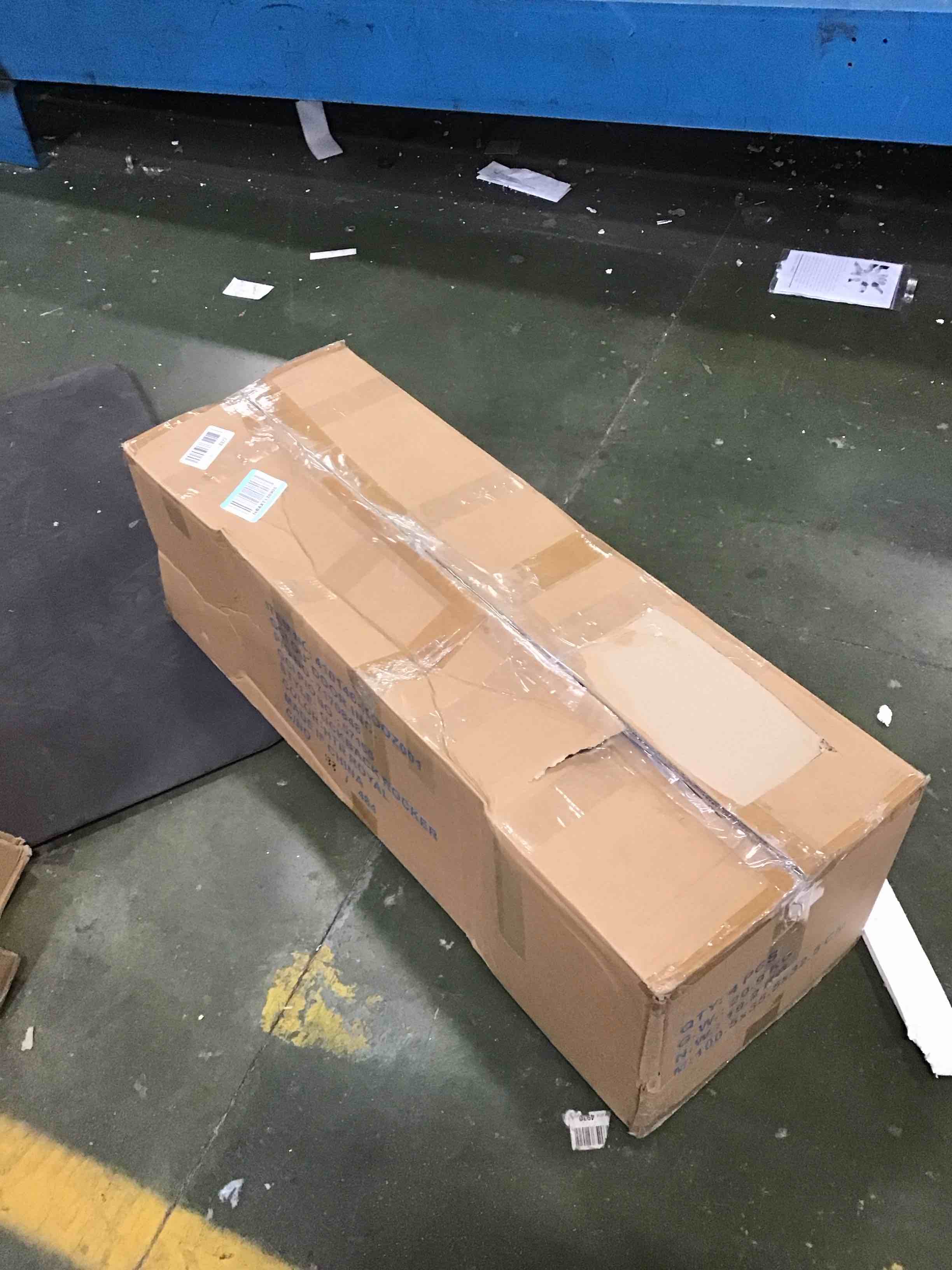 https://s3.amazonaws.com/lotting-images-prod/bidfta/RED5799075_1704474469723.jpeg