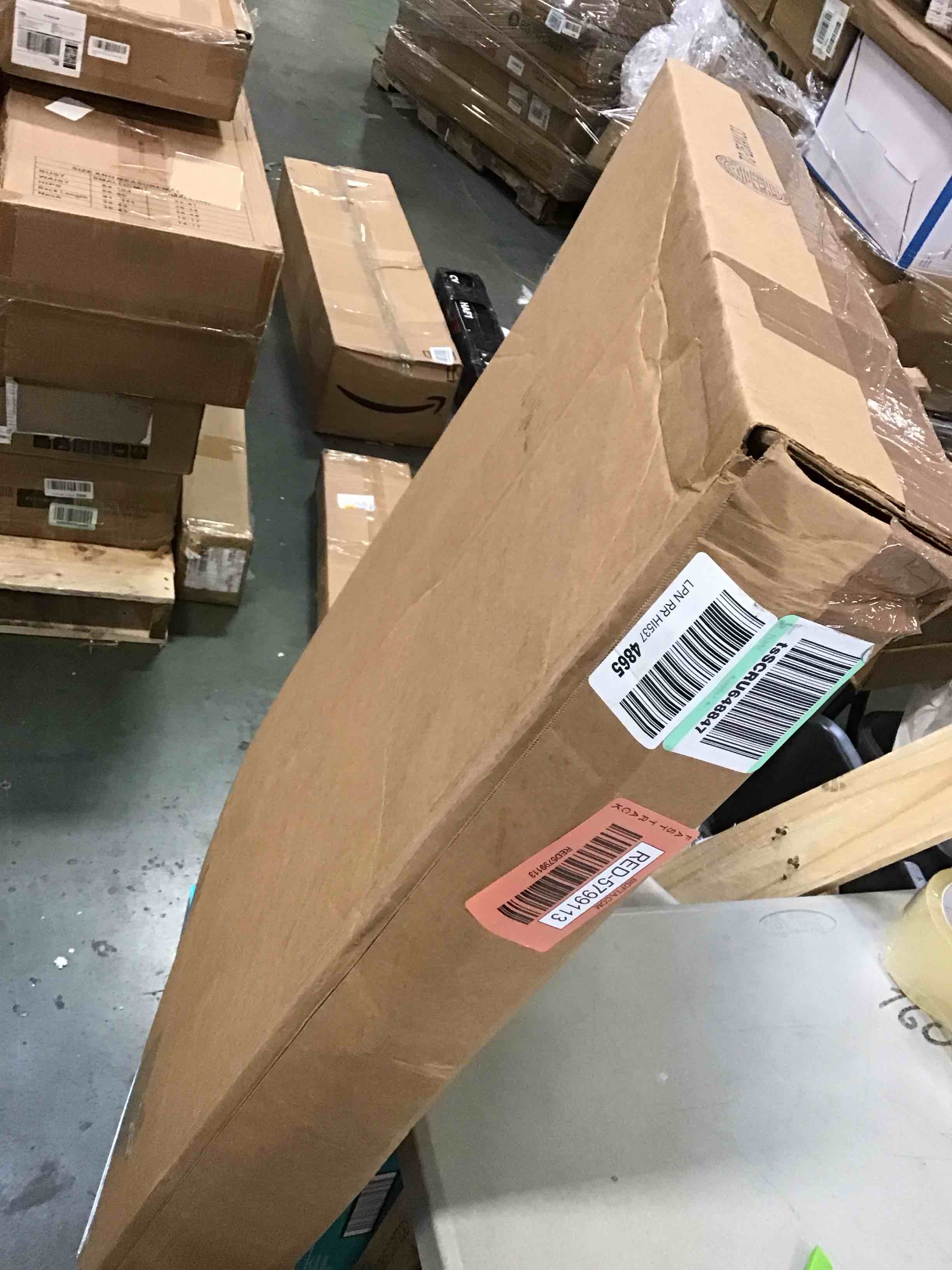 https://s3.amazonaws.com/lotting-images-prod/bidfta/RED5799113_1704483850169.jpeg