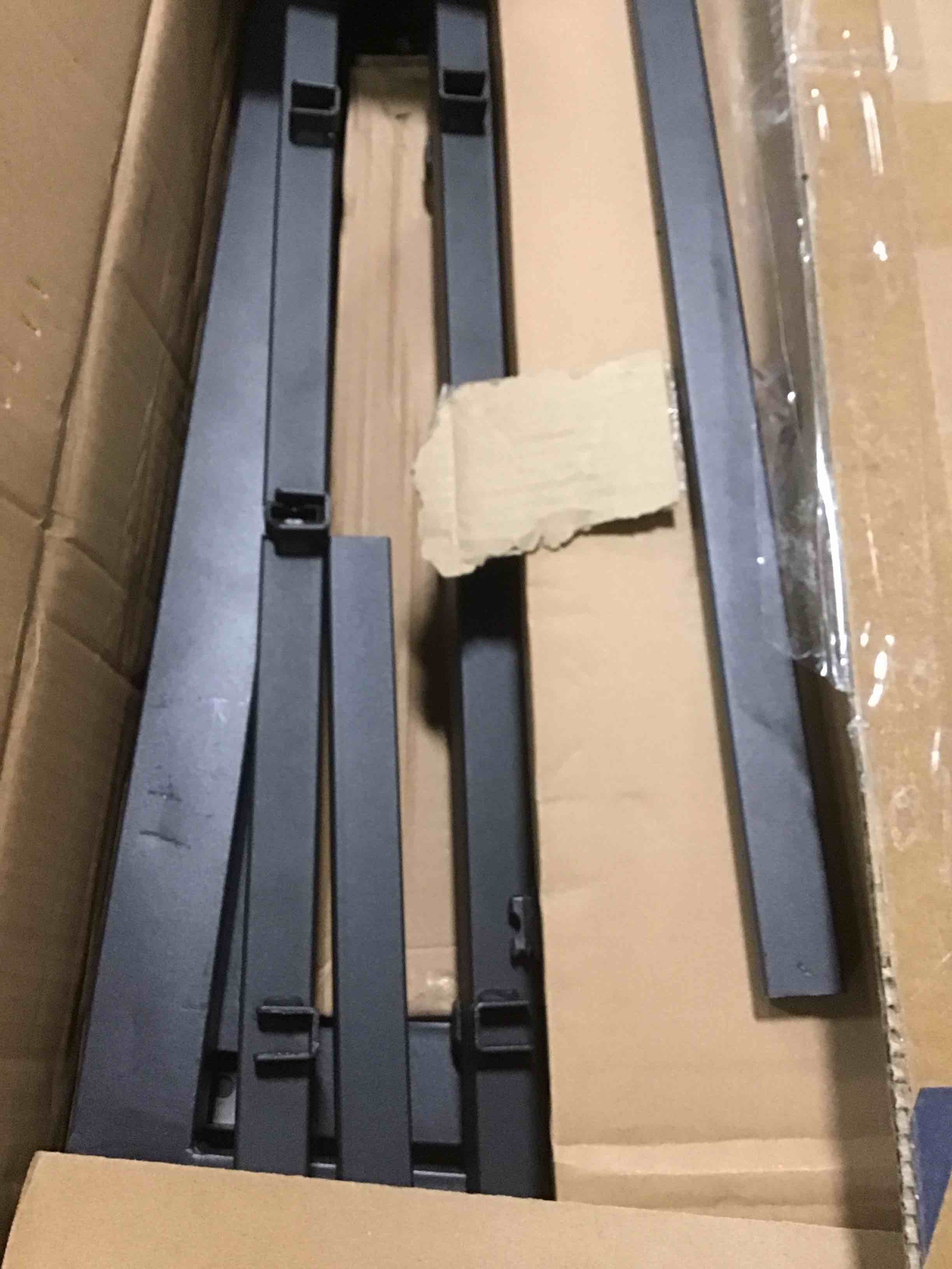 https://s3.amazonaws.com/lotting-images-prod/bidfta/RED5799389_1704804925535.jpeg