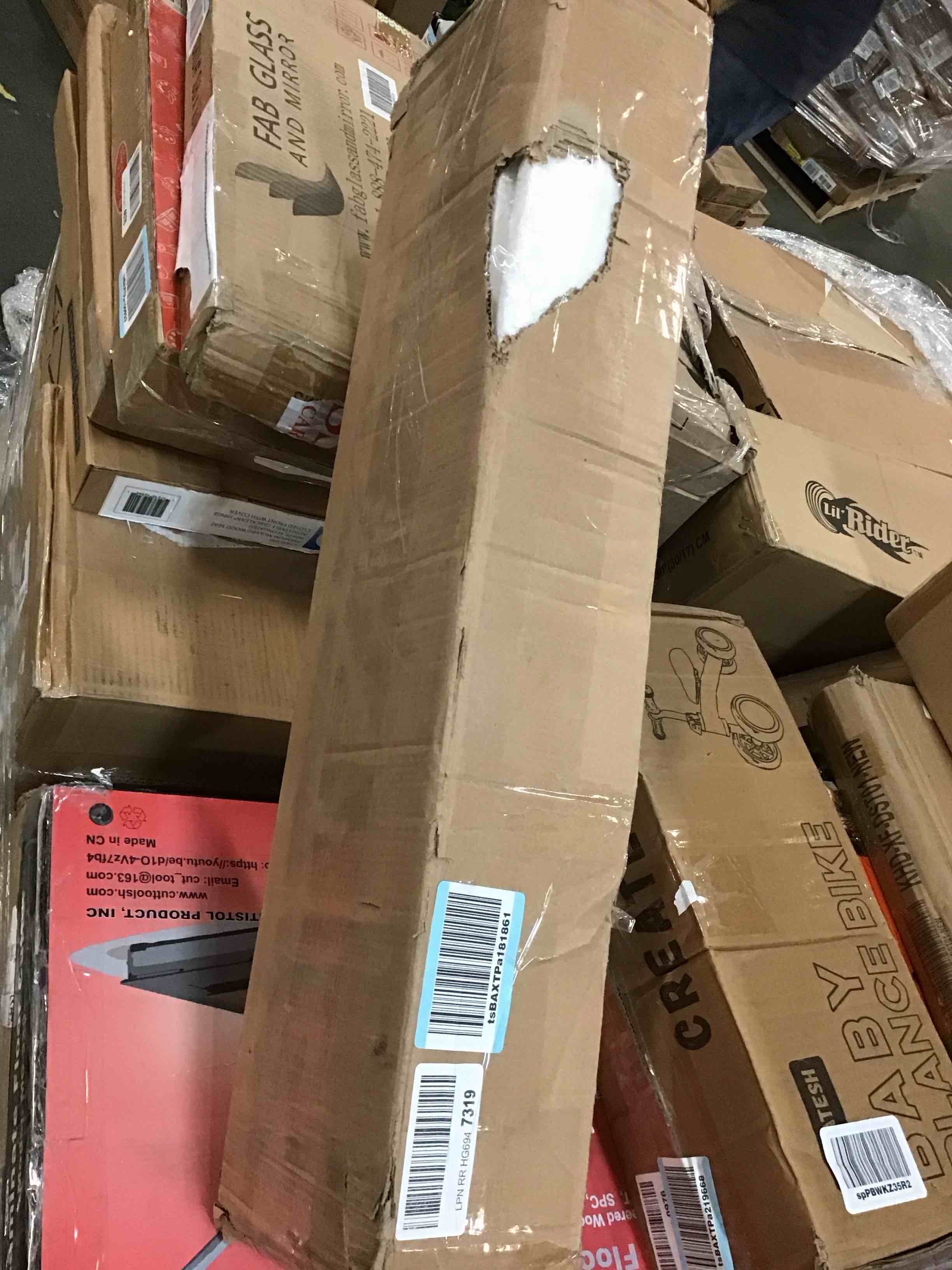 https://s3.amazonaws.com/lotting-images-prod/bidfta/RED5799720_1703954731259.jpeg