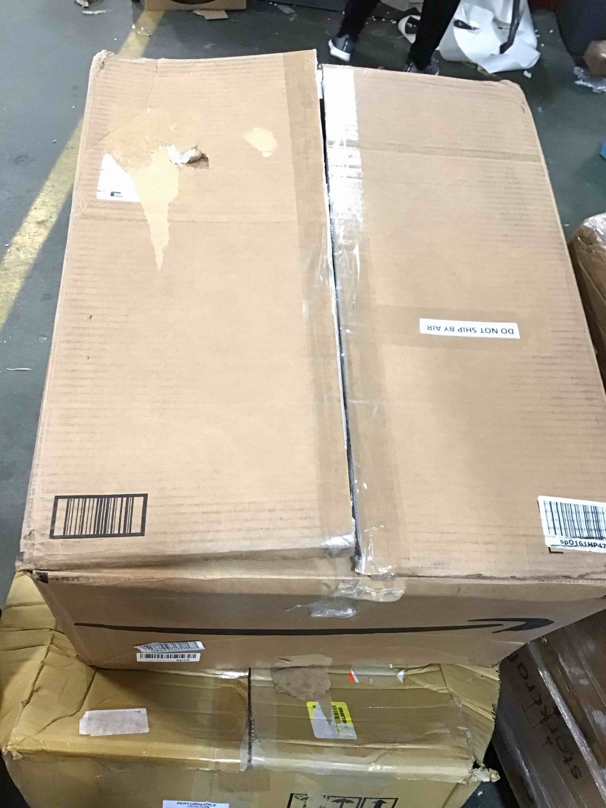 https://s3.amazonaws.com/lotting-images-prod/bidfta/RED5799968_1704221240915.jpeg