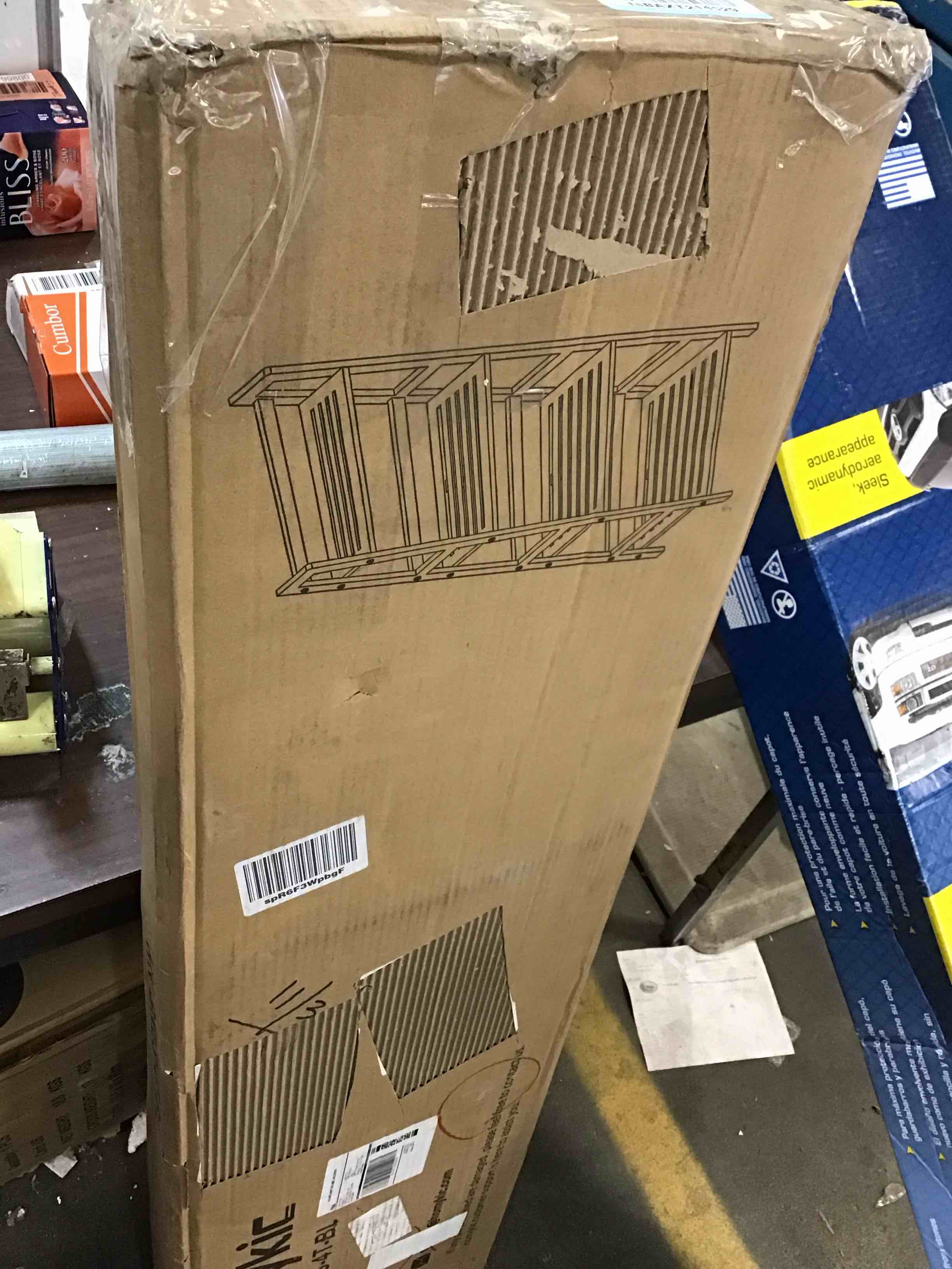 https://s3.amazonaws.com/lotting-images-prod/bidfta/RED5799992_1704226913295.jpeg