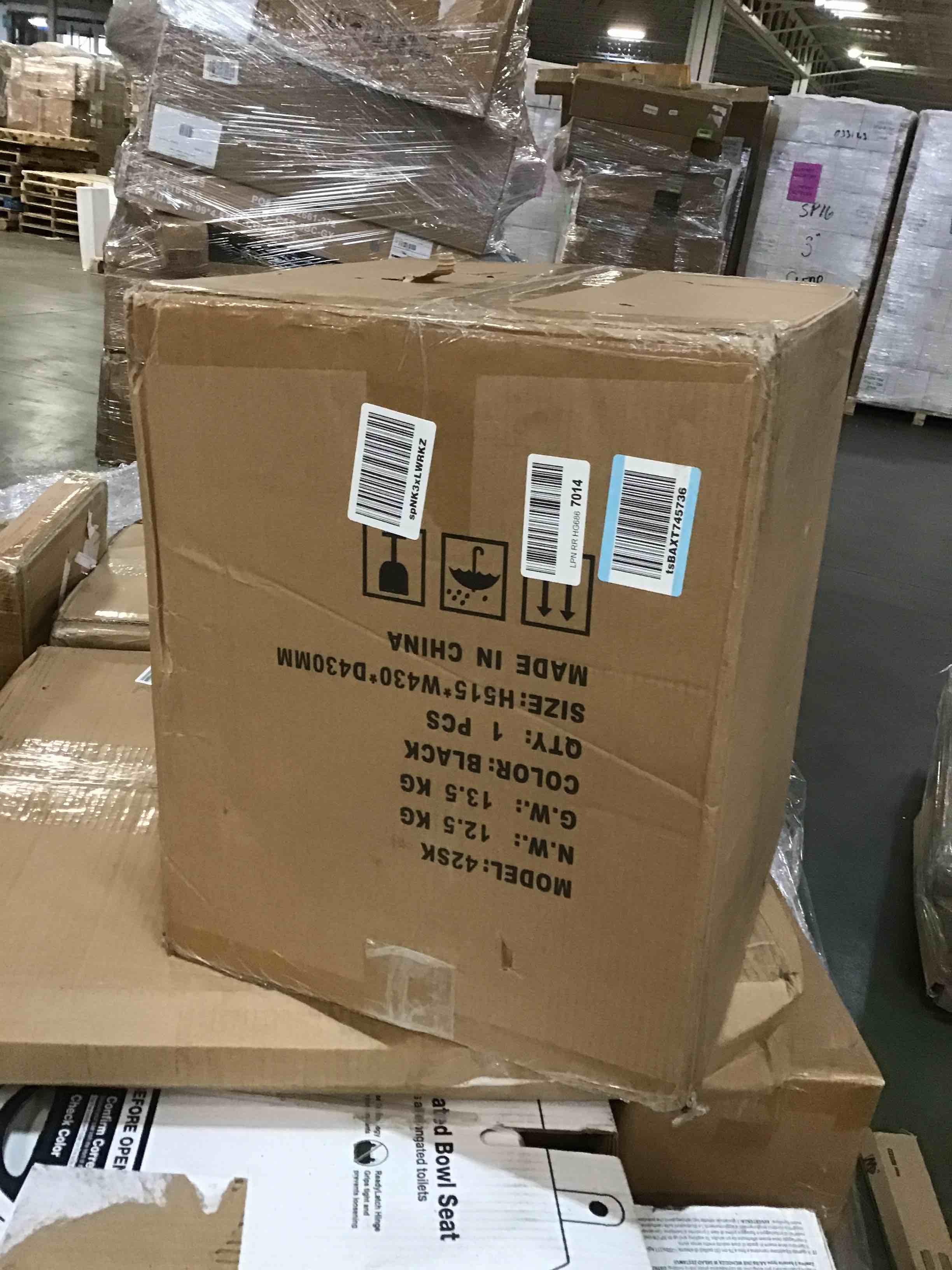 https://s3.amazonaws.com/lotting-images-prod/bidfta/RED5800283_1704377756797.jpeg
