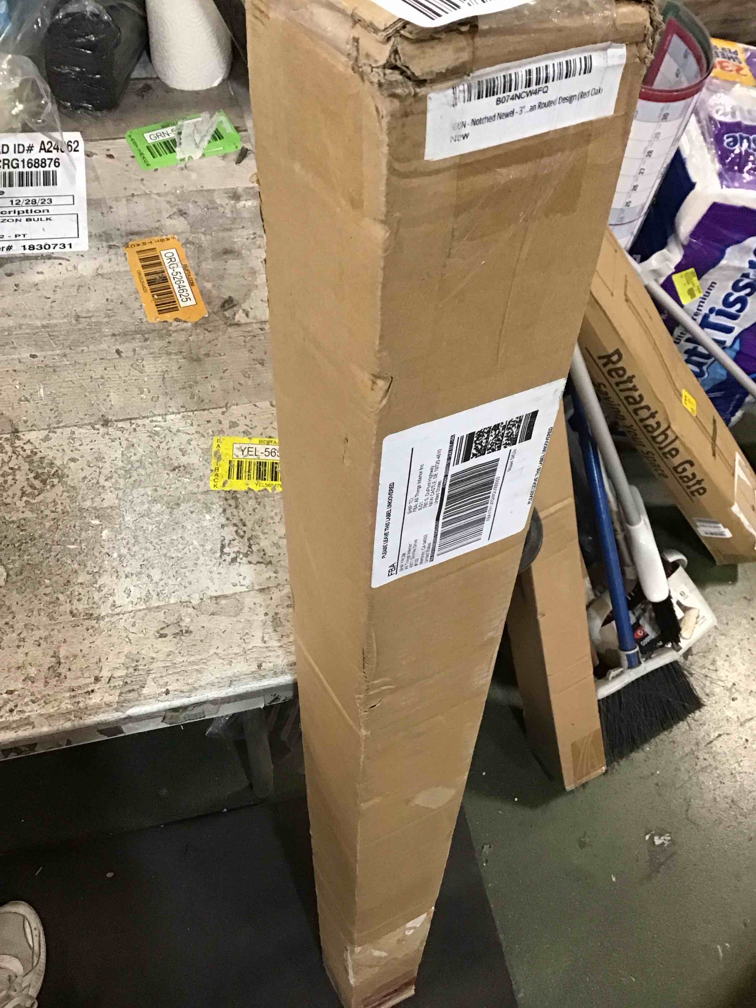 https://s3.amazonaws.com/lotting-images-prod/bidfta/RED5800475_1704464437645.jpeg