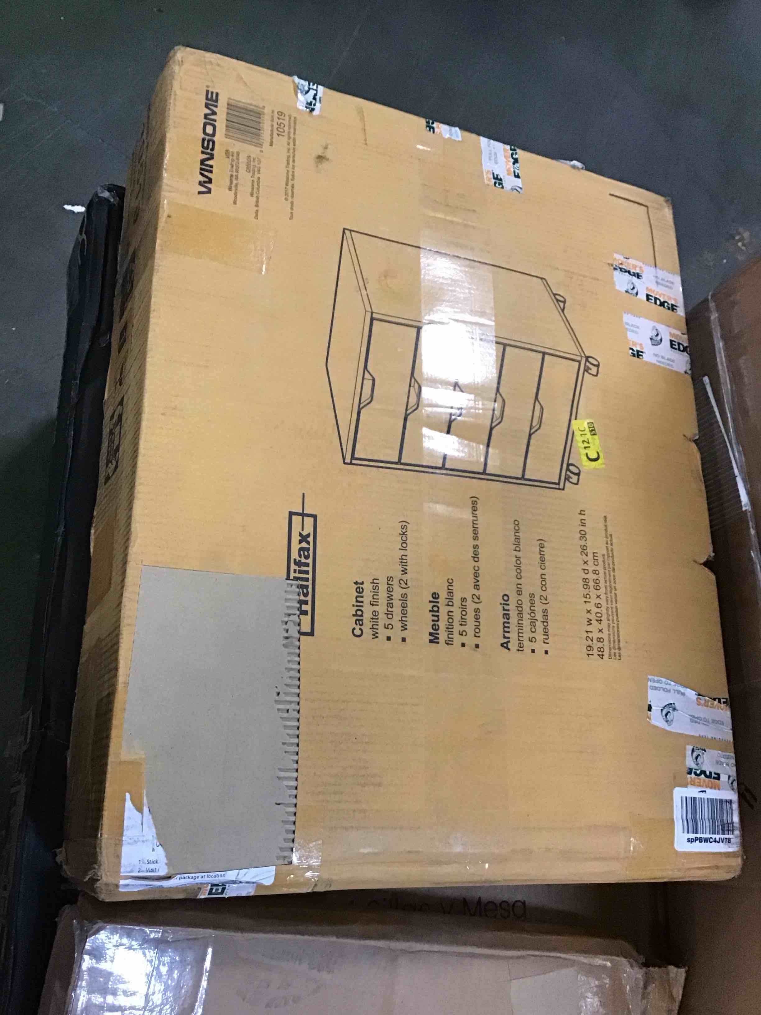 https://s3.amazonaws.com/lotting-images-prod/bidfta/RED5800489_1704465888146.jpeg