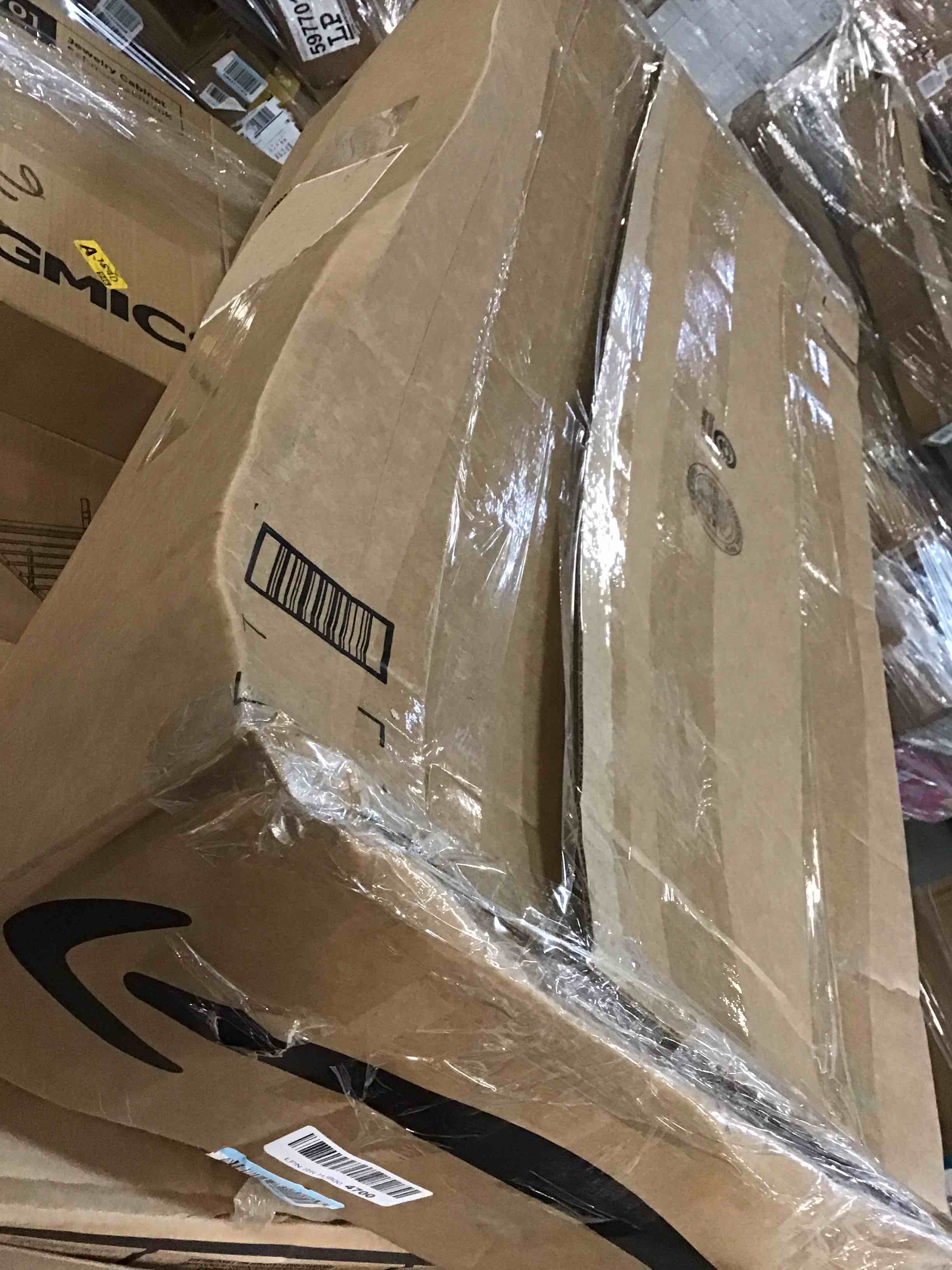 https://s3.amazonaws.com/lotting-images-prod/bidfta/RED5800893_1704811412696.jpeg