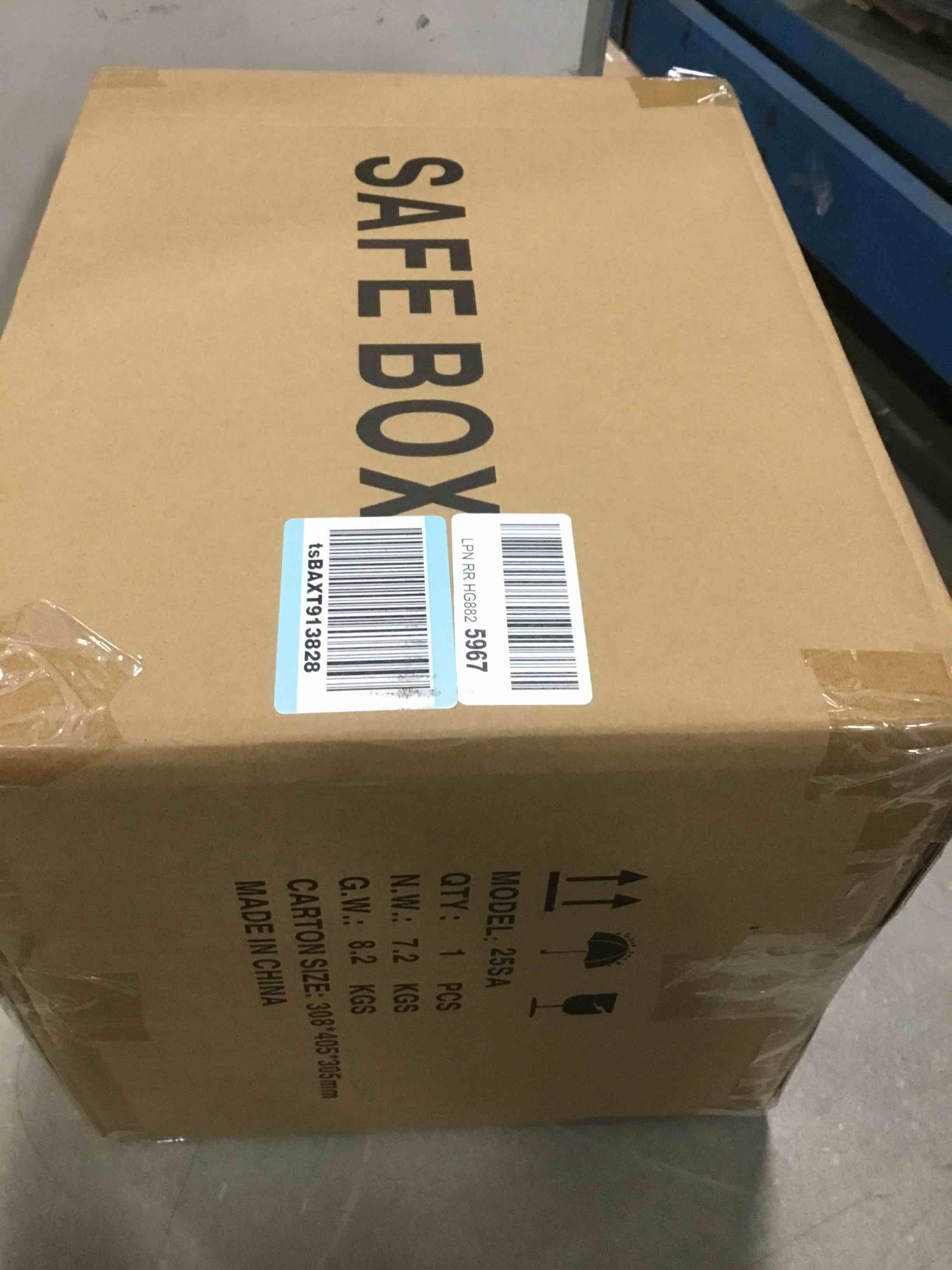https://s3.amazonaws.com/lotting-images-prod/bidfta/RED5802793_1703790292503.jpeg