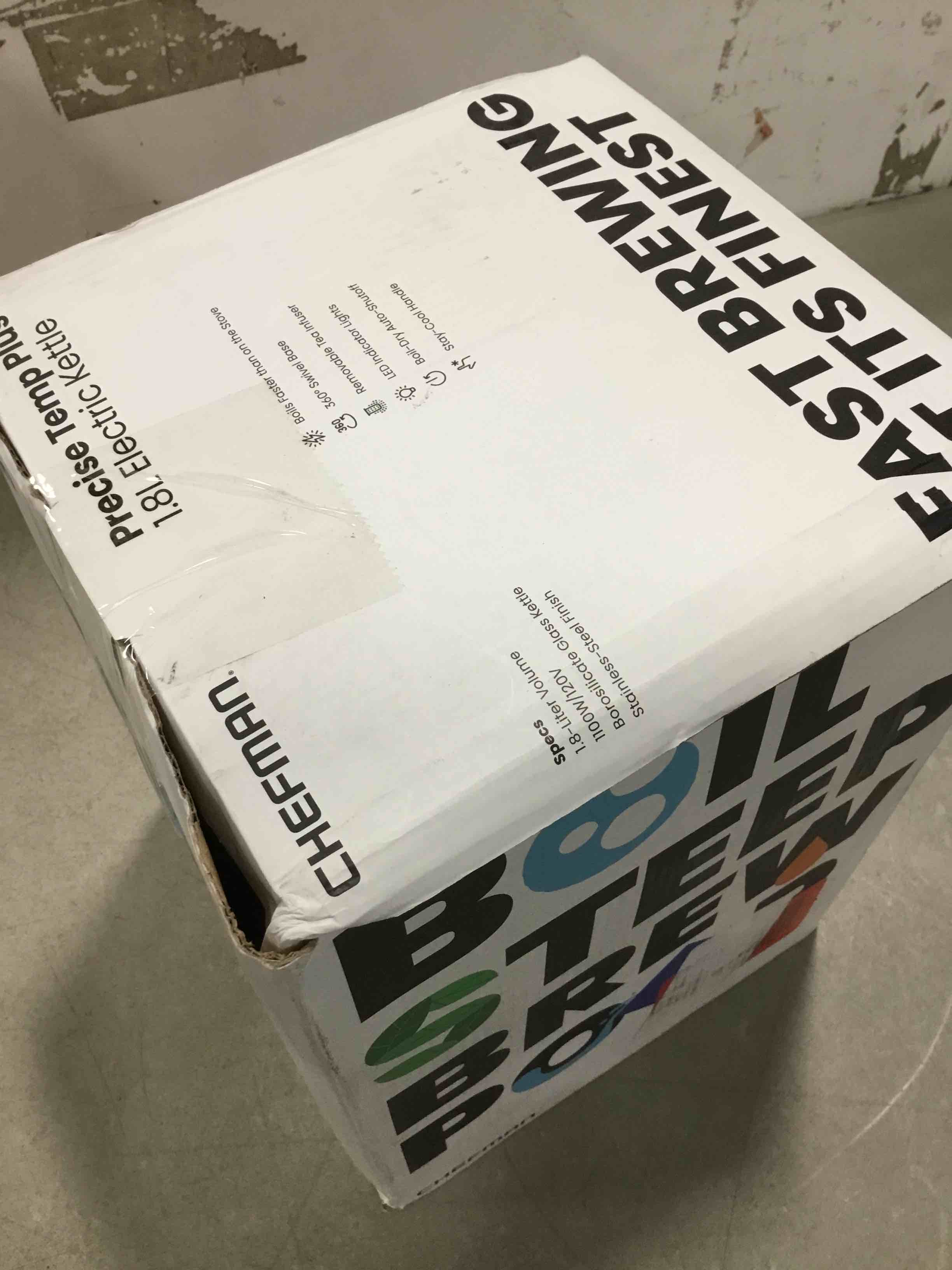 https://s3.amazonaws.com/lotting-images-prod/bidfta/RED5802813_1703792019649.jpeg