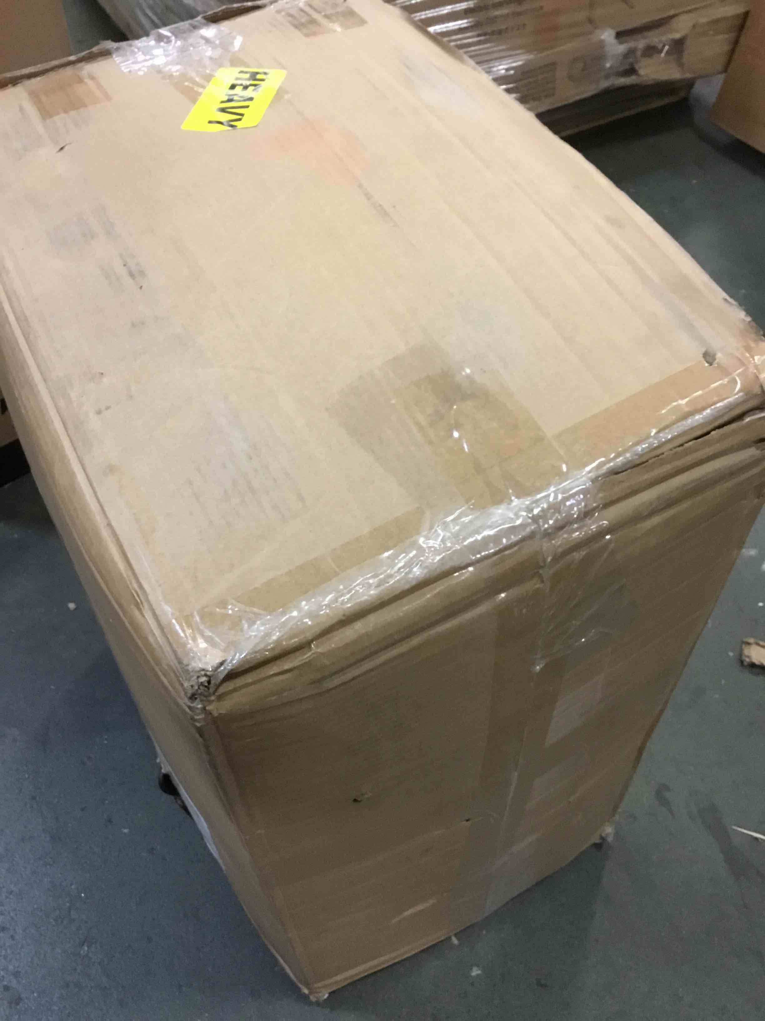 https://s3.amazonaws.com/lotting-images-prod/bidfta/RED5803205_1704209246982.jpeg