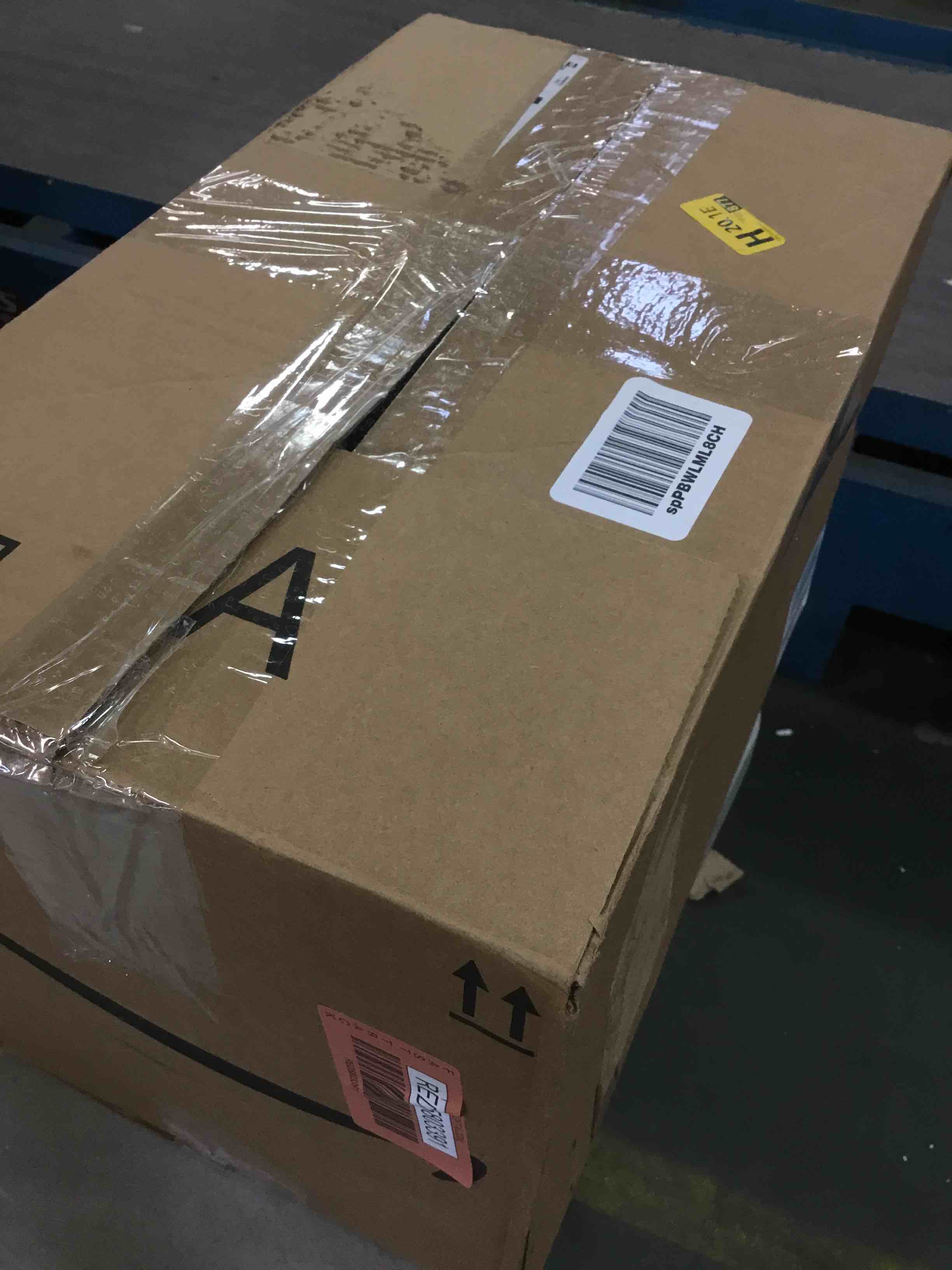 https://s3.amazonaws.com/lotting-images-prod/bidfta/RED5803391_1704290228298.jpeg