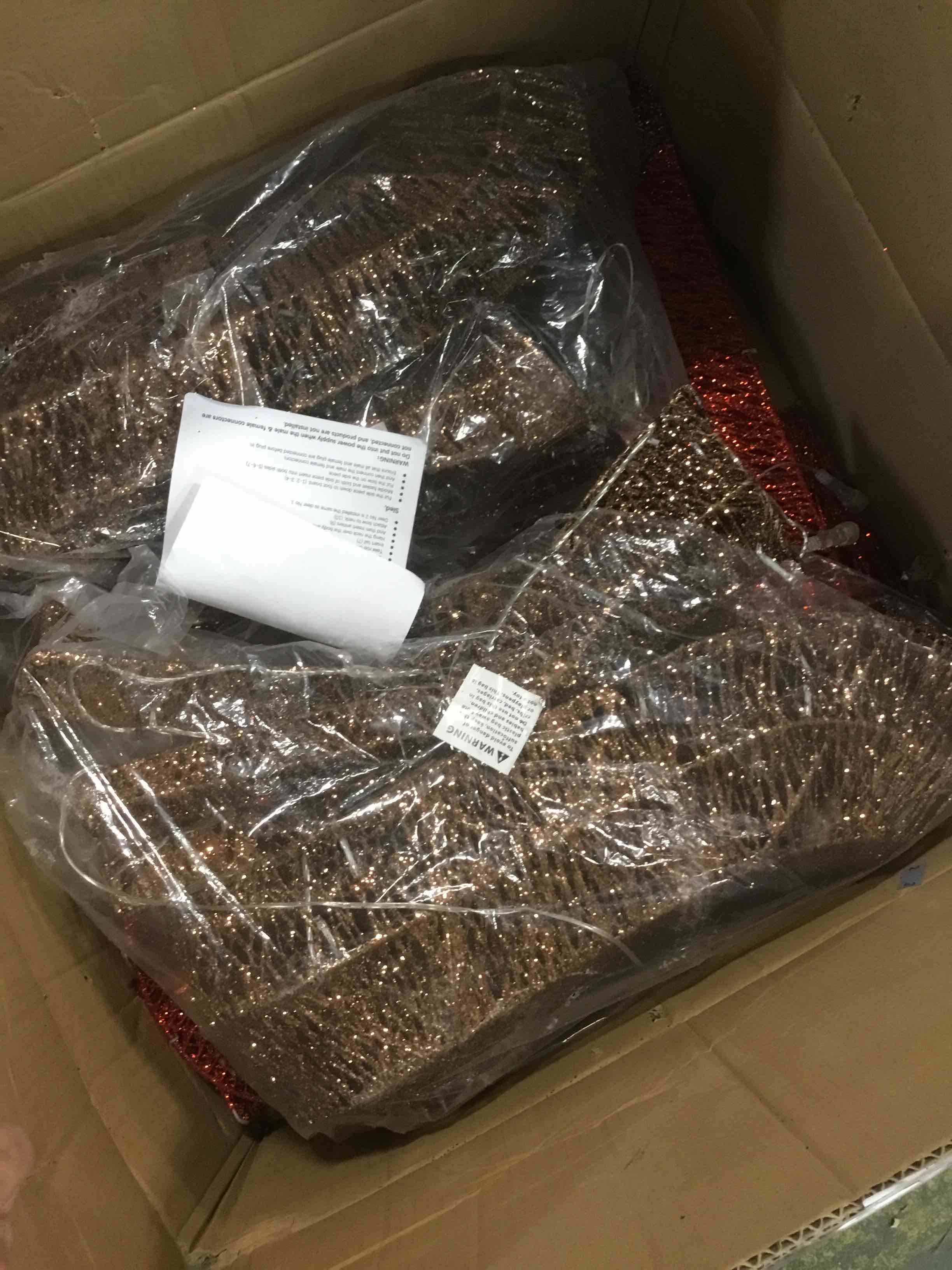 https://s3.amazonaws.com/lotting-images-prod/bidfta/RED5803709_1704384049680.jpeg