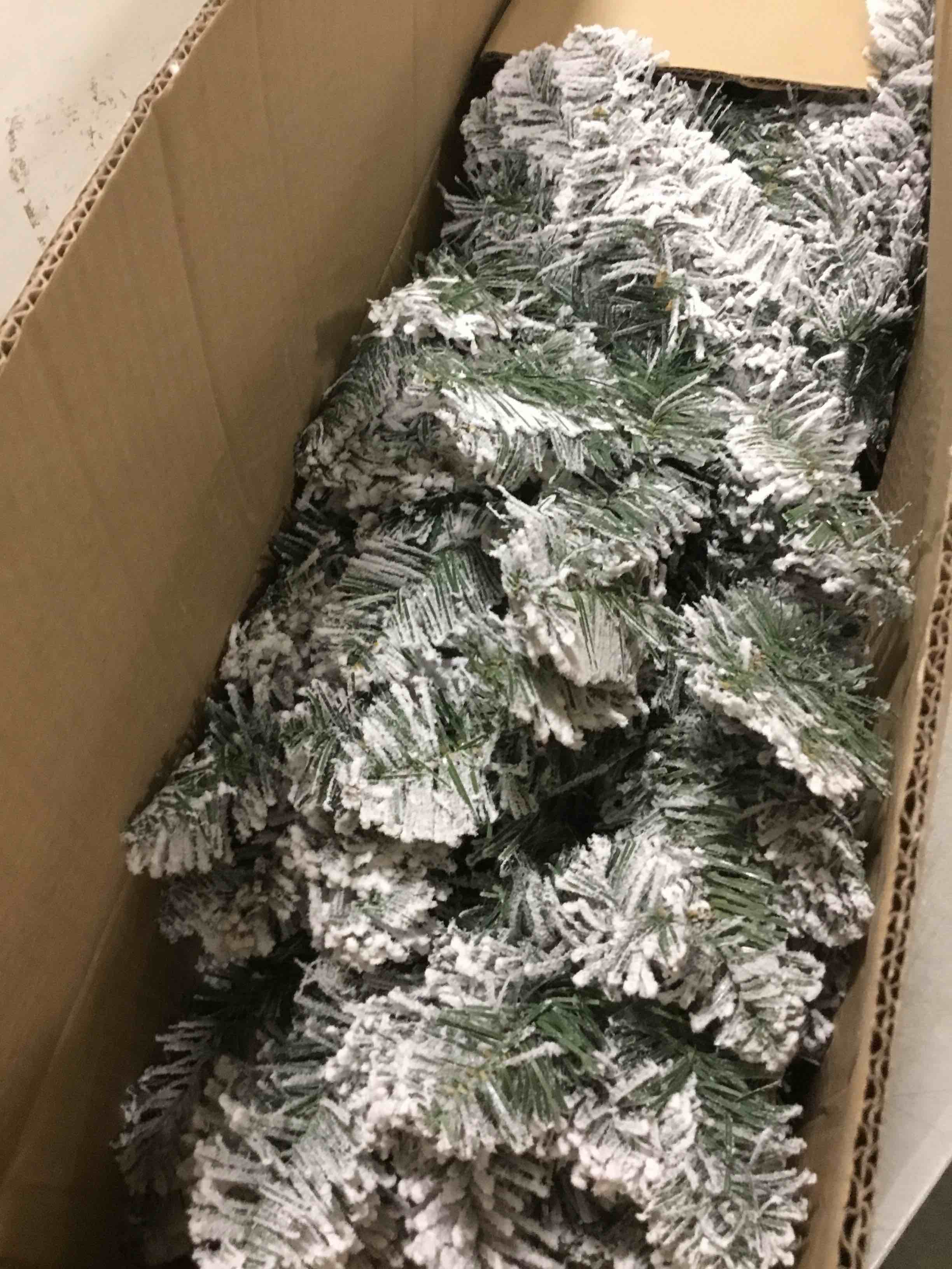 https://s3.amazonaws.com/lotting-images-prod/bidfta/RED5803838_1704457247499.jpeg