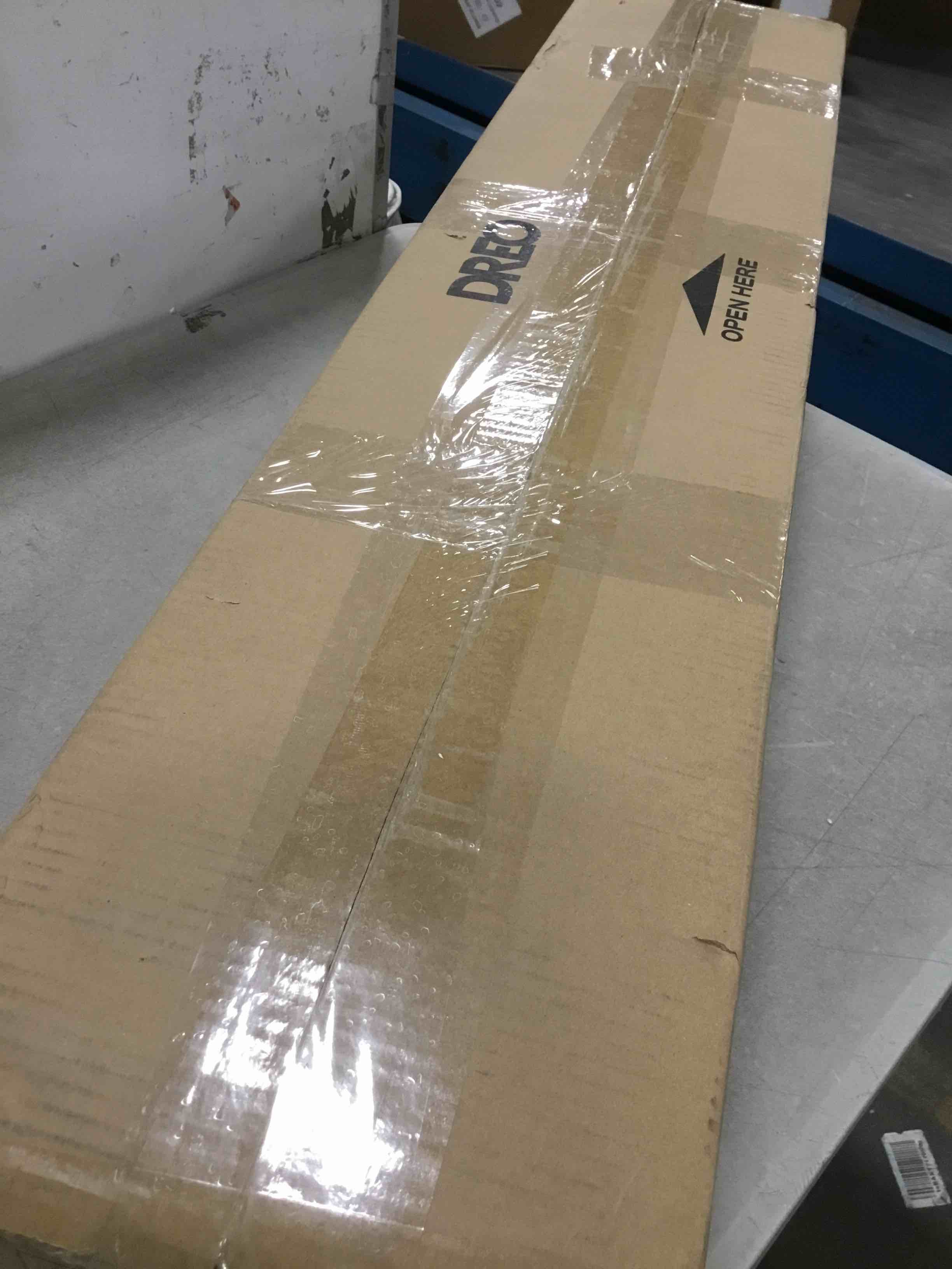 https://s3.amazonaws.com/lotting-images-prod/bidfta/RED5803840_1704457449610.jpeg