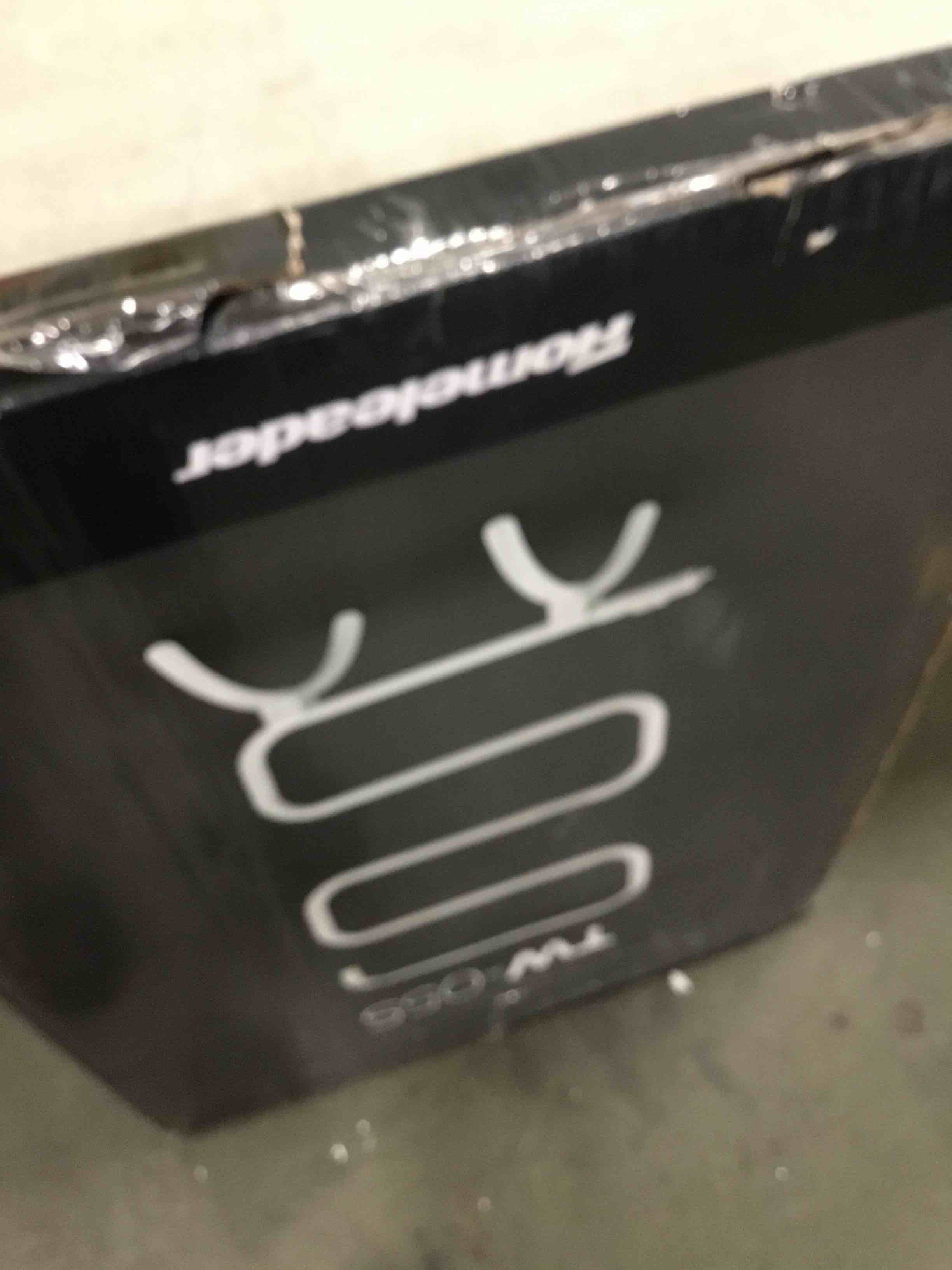 https://s3.amazonaws.com/lotting-images-prod/bidfta/RED5803847_1704458053633.jpeg
