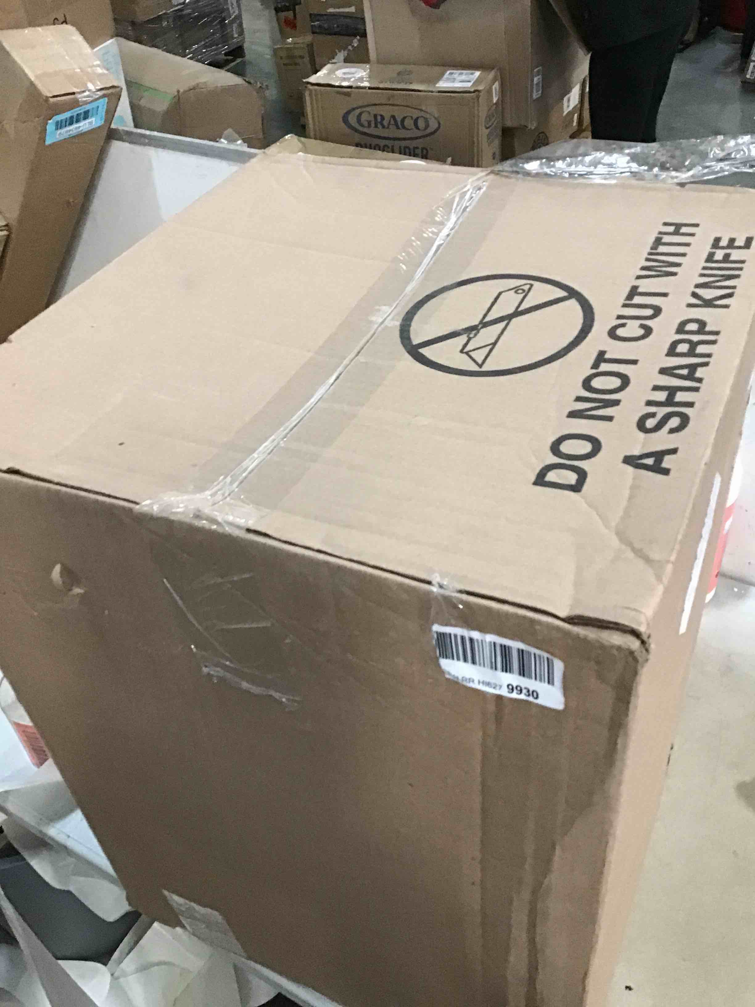 https://s3.amazonaws.com/lotting-images-prod/bidfta/RED5806194_1705426093494.jpeg