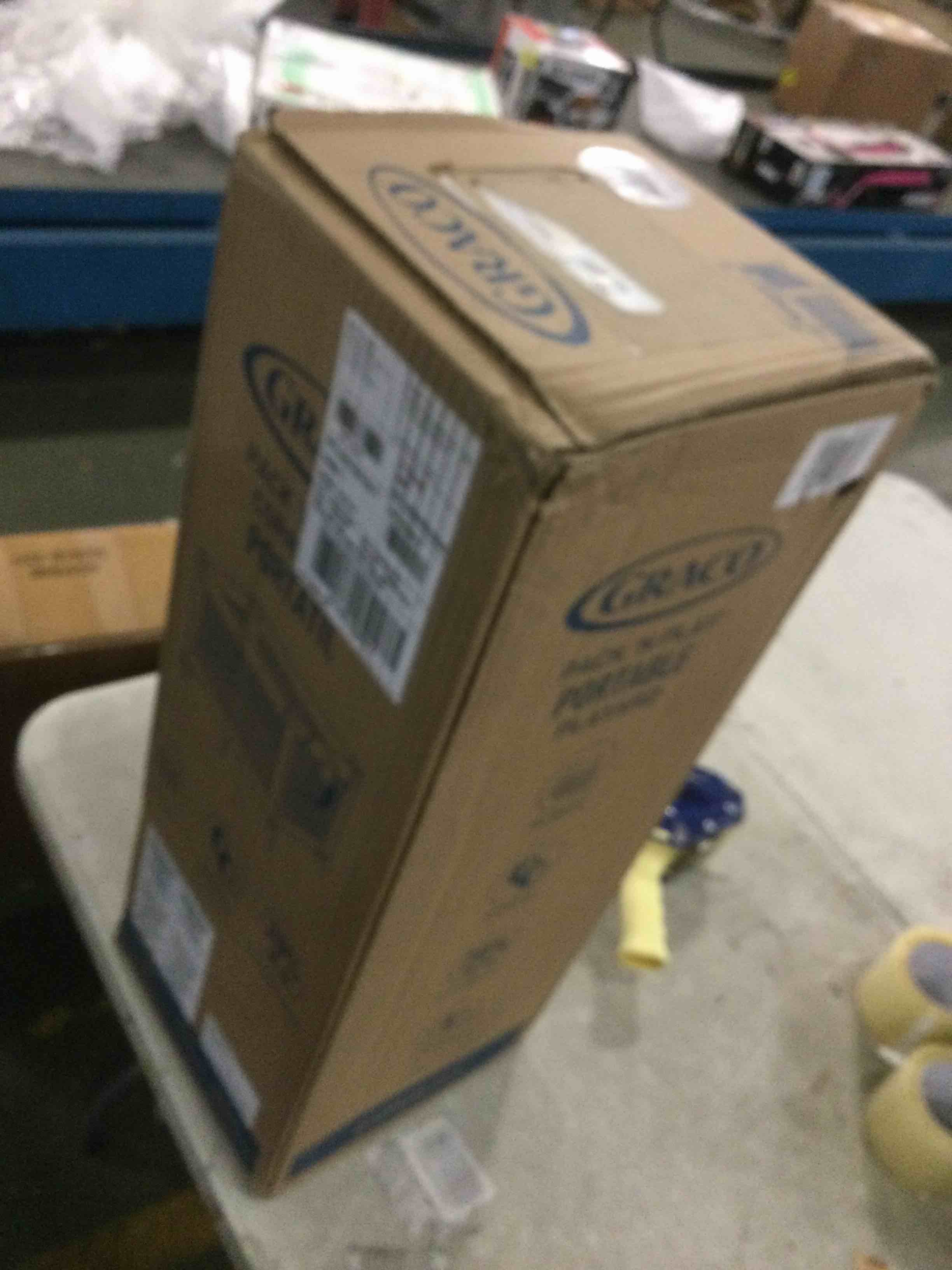 https://s3.amazonaws.com/lotting-images-prod/bidfta/RED5806811_1705592731072.jpeg