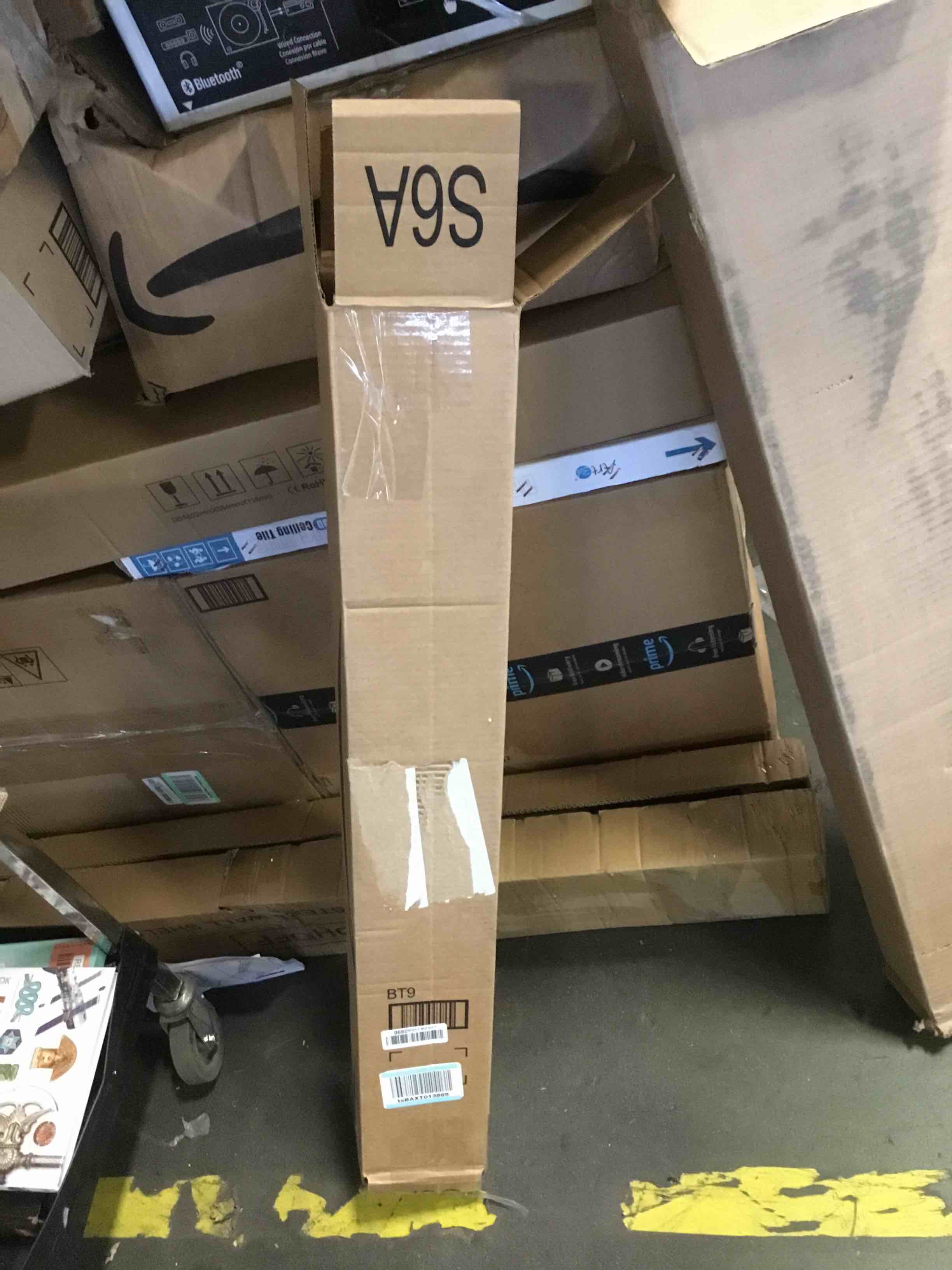 https://s3.amazonaws.com/lotting-images-prod/bidfta/RED5806989_1703086545384.jpeg