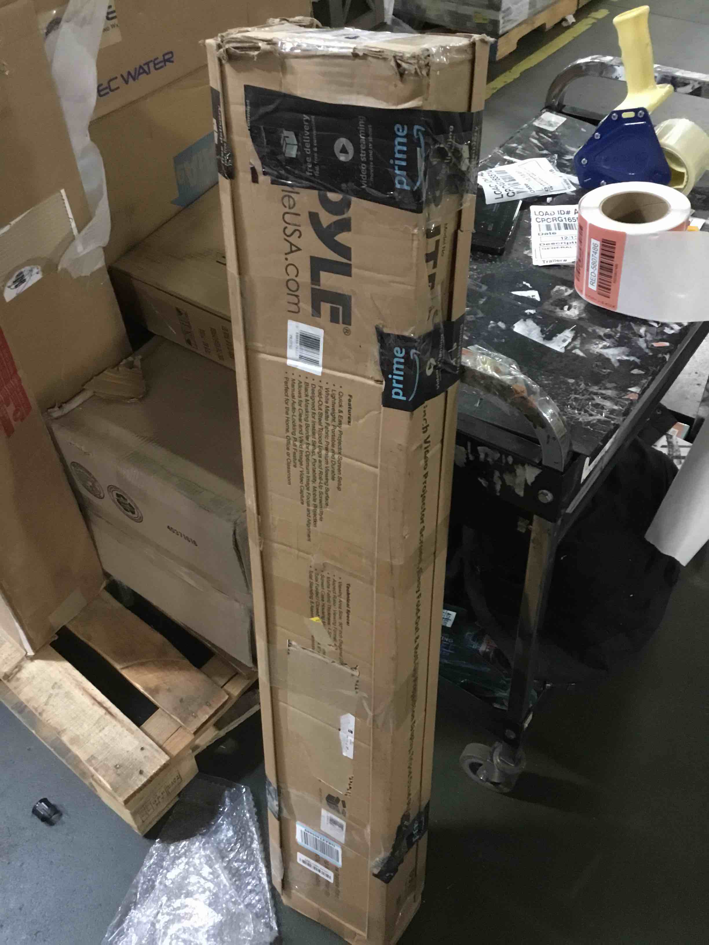 https://s3.amazonaws.com/lotting-images-prod/bidfta/RED5807485_1703608816260.jpeg