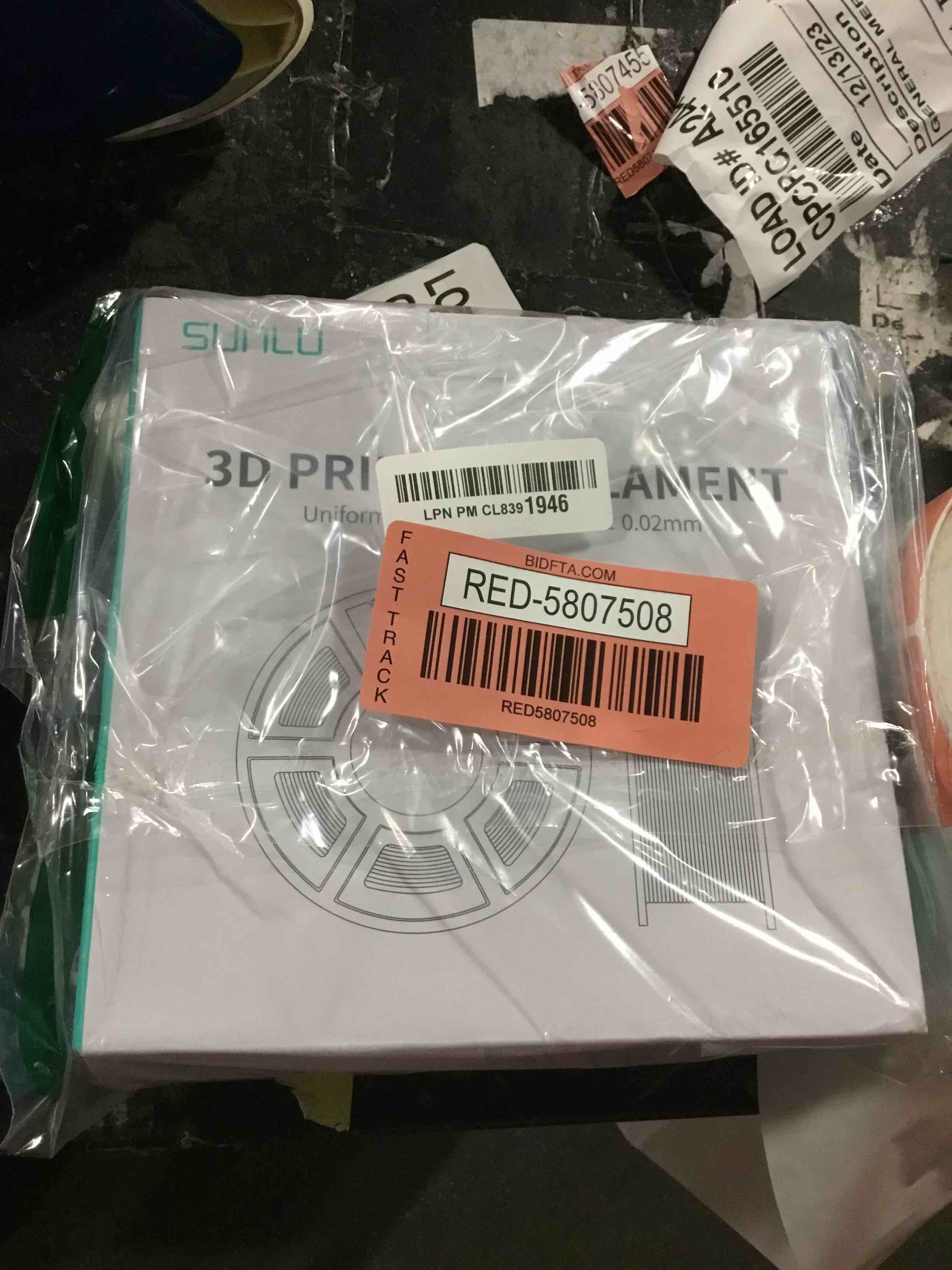 https://s3.amazonaws.com/lotting-images-prod/bidfta/RED5807508_1703618575360.jpeg