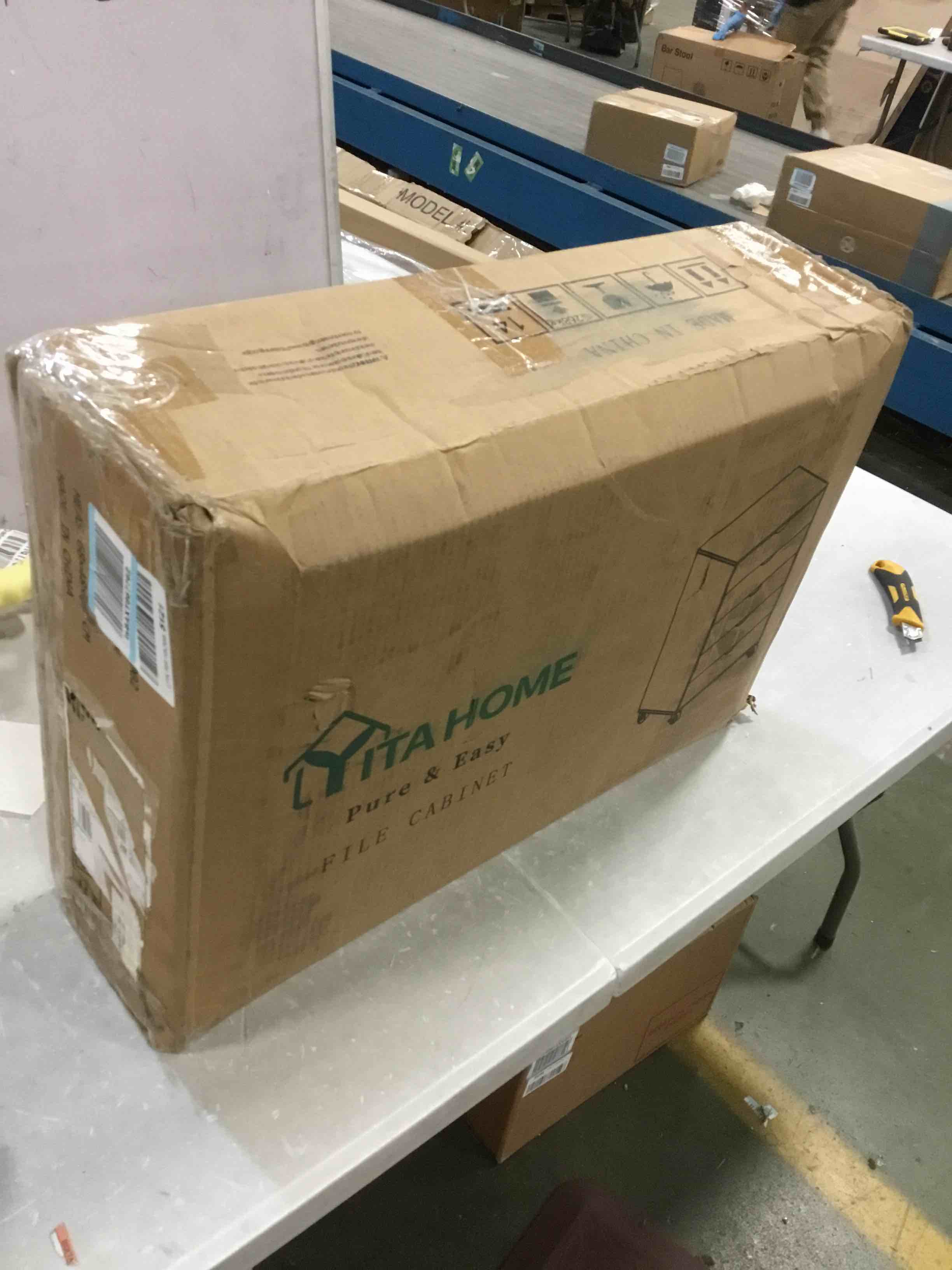 https://s3.amazonaws.com/lotting-images-prod/bidfta/RED5808303_1704548017248.jpeg