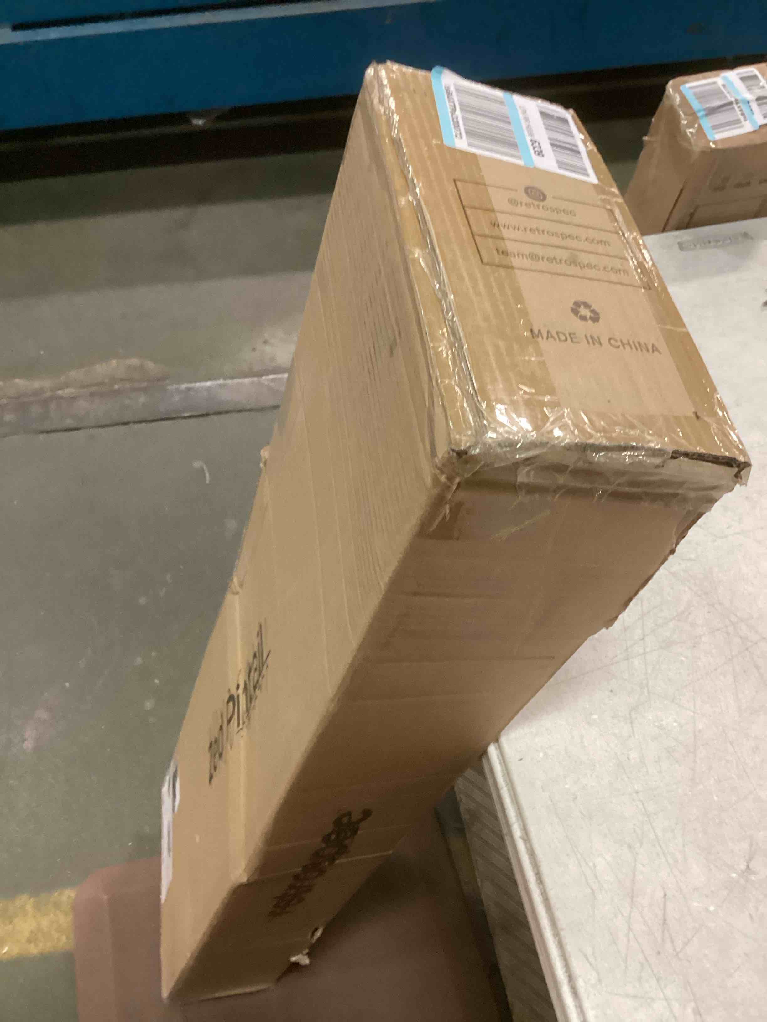 https://s3.amazonaws.com/lotting-images-prod/bidfta/RED5808594_1703338086942.jpeg