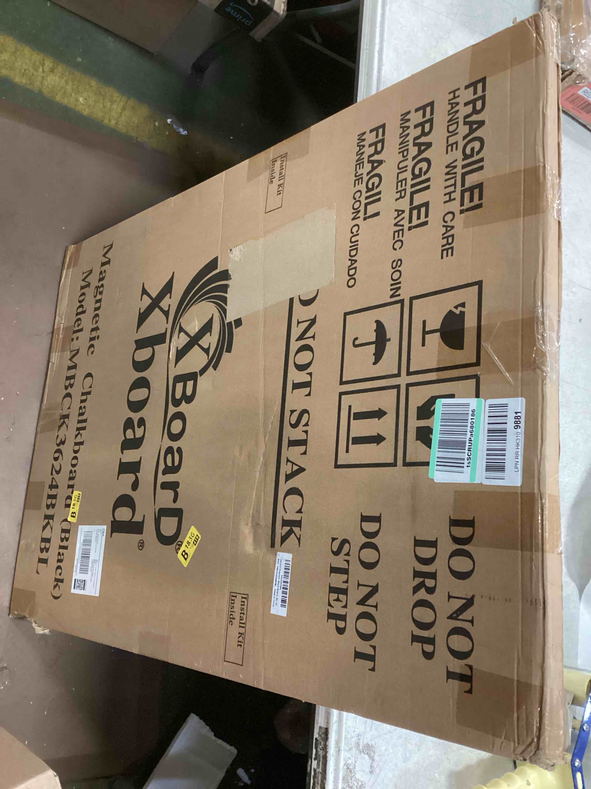 https://s3.amazonaws.com/lotting-images-prod/bidfta/RED5808964_1703606734279.jpeg