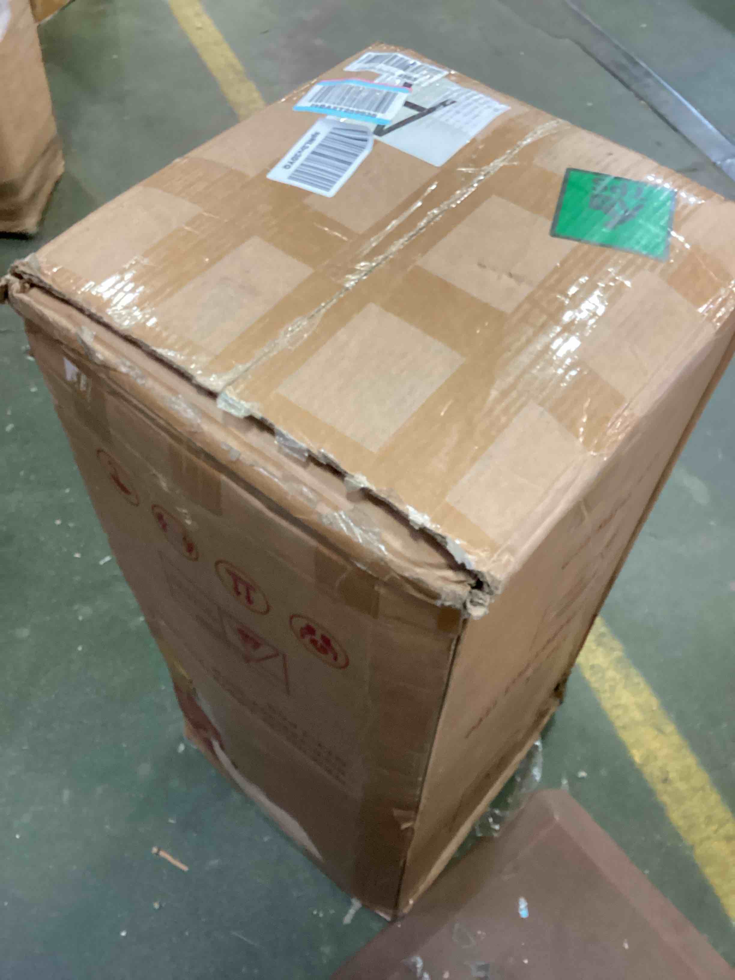 https://s3.amazonaws.com/lotting-images-prod/bidfta/RED5809049_1703616244289.jpeg