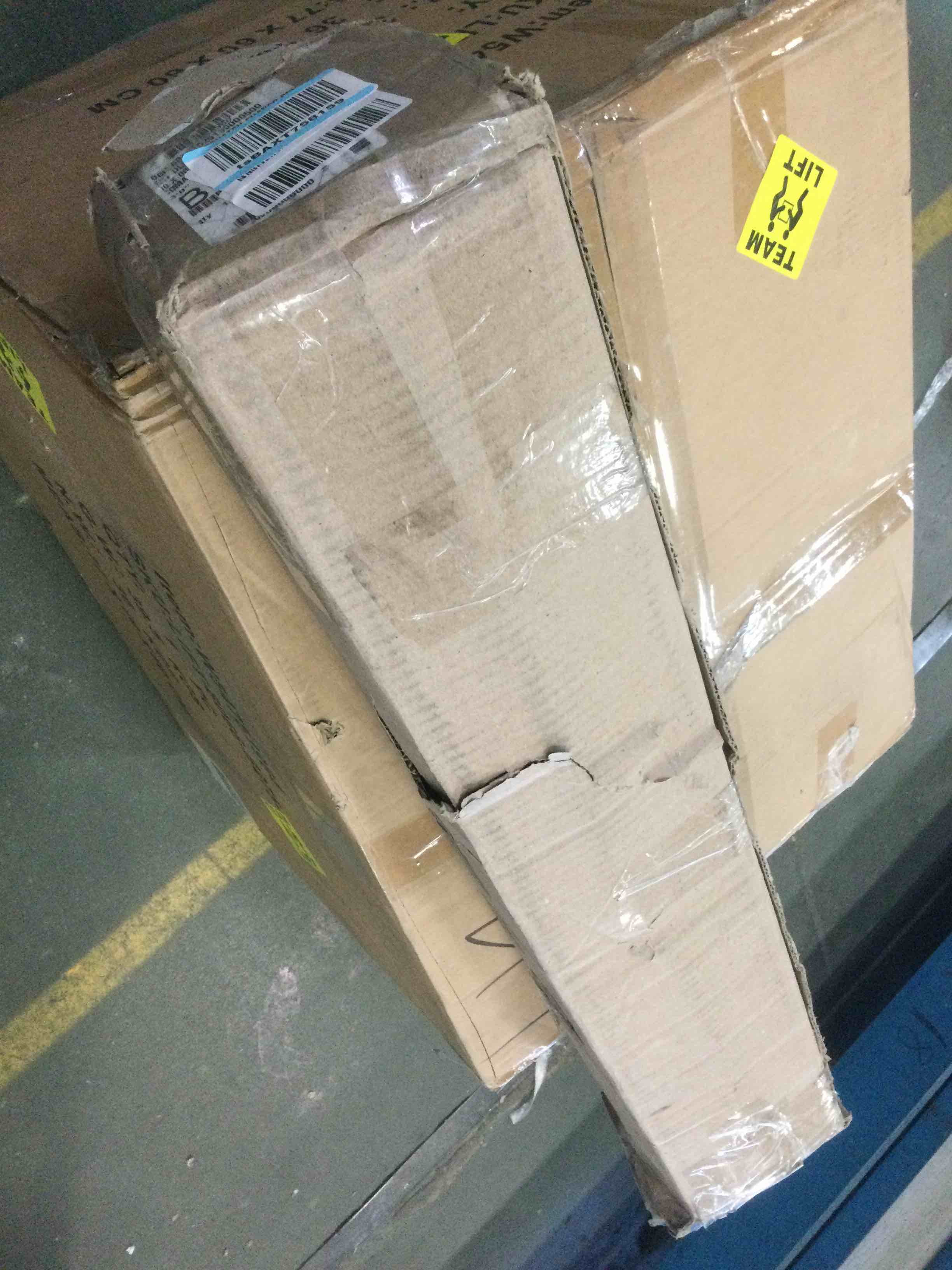 https://s3.amazonaws.com/lotting-images-prod/bidfta/RED5809231_1703691006543.jpeg