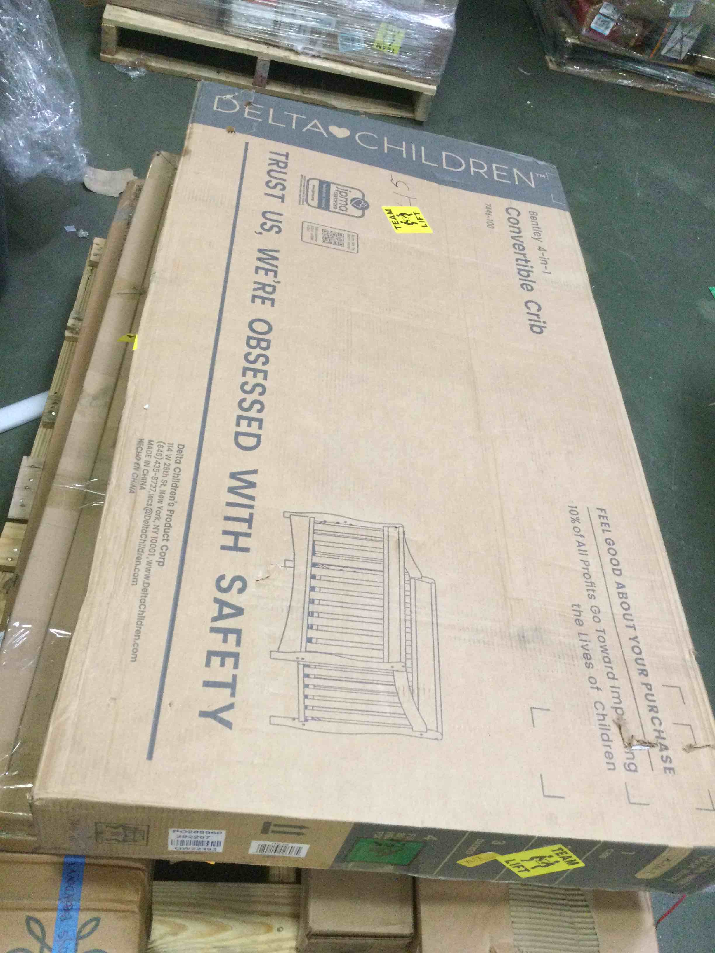 https://s3.amazonaws.com/lotting-images-prod/bidfta/RED5809286_1703695637244.jpeg