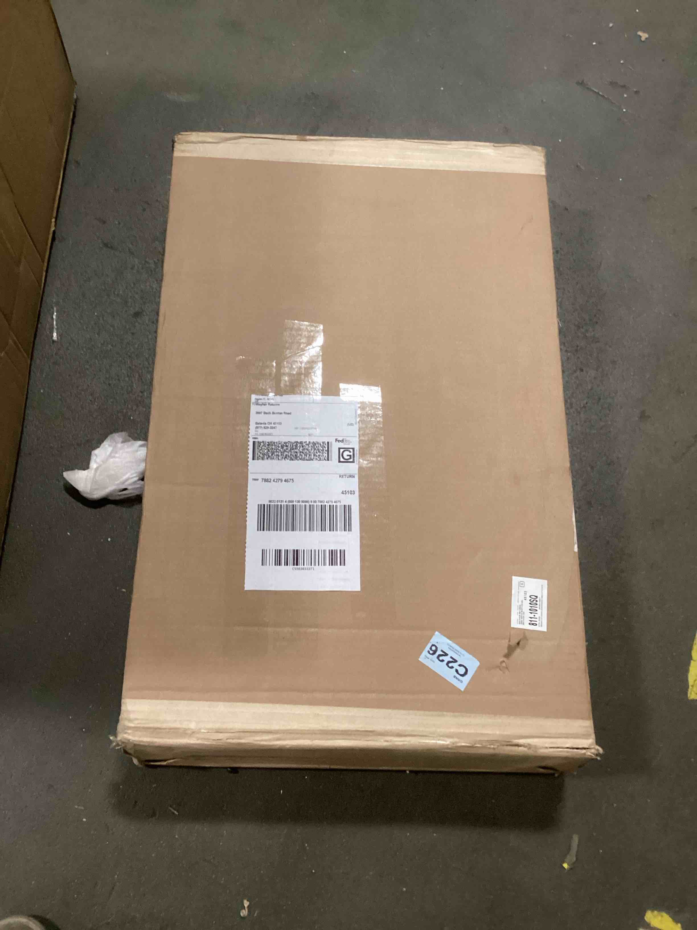 https://s3.amazonaws.com/lotting-images-prod/bidfta/RED5809444_1703775026979.jpeg