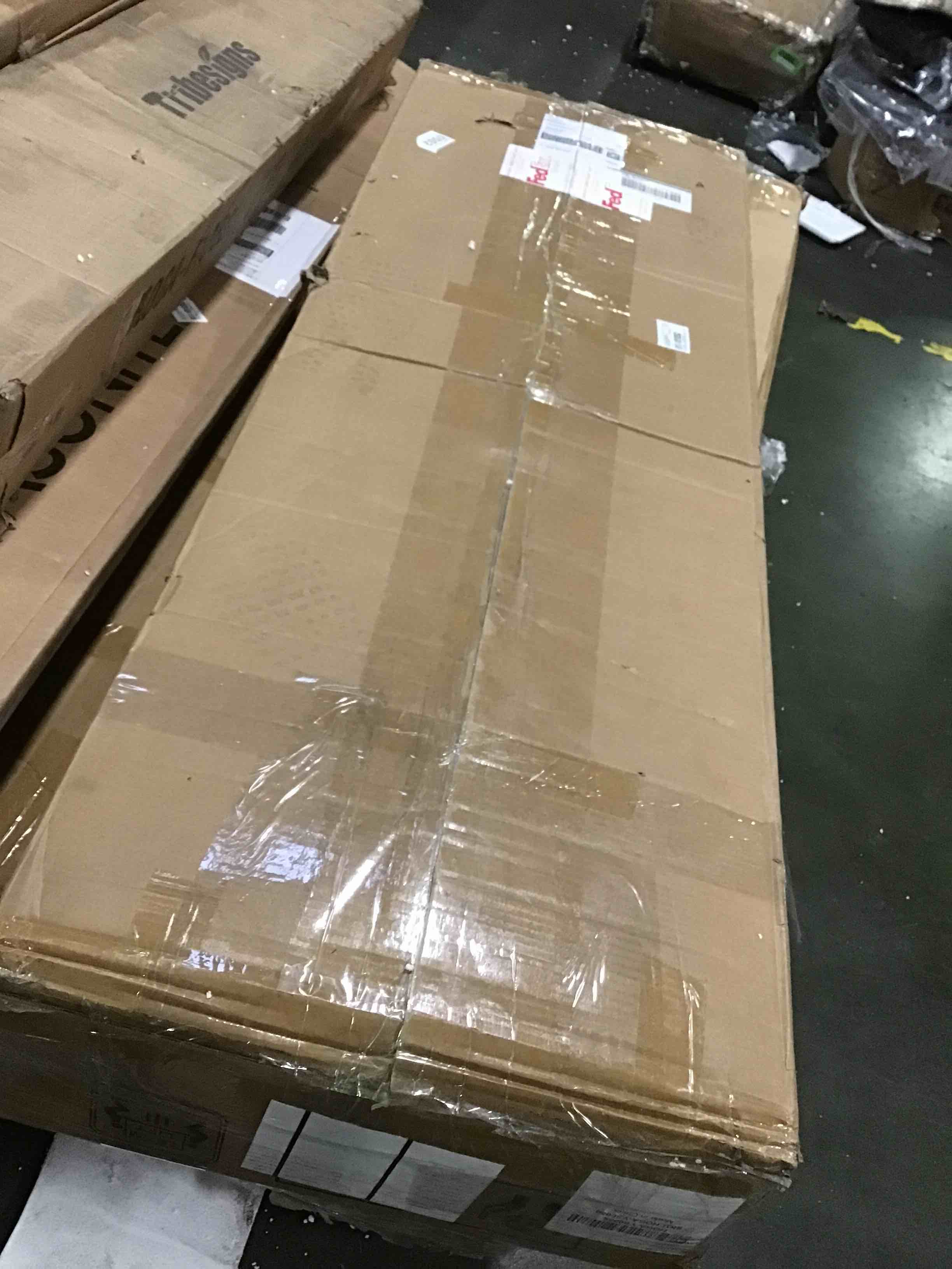 https://s3.amazonaws.com/lotting-images-prod/bidfta/RED5809611_1703881128122.jpeg