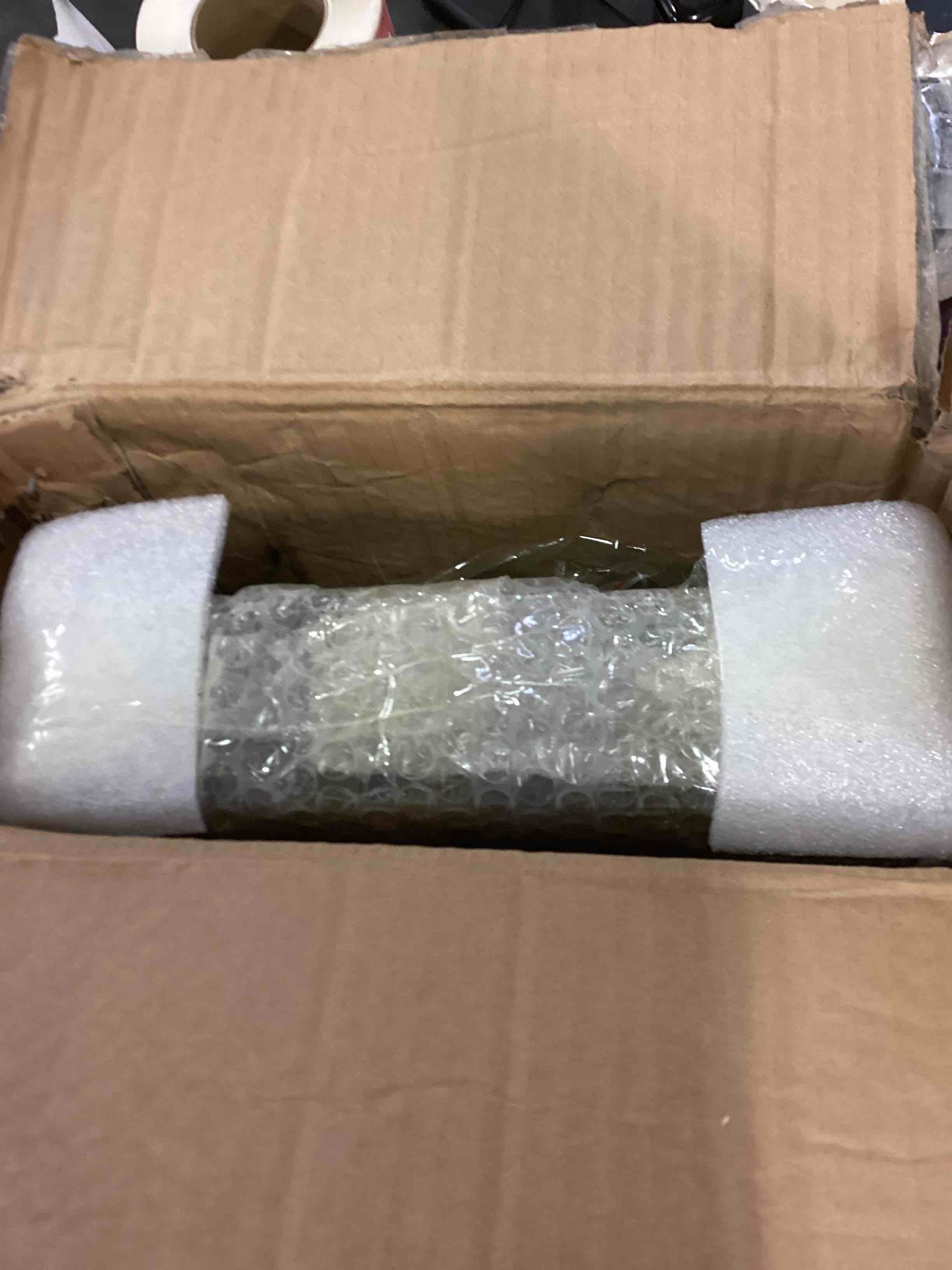 https://s3.amazonaws.com/lotting-images-prod/bidfta/RED5809990_1703271194513.jpeg