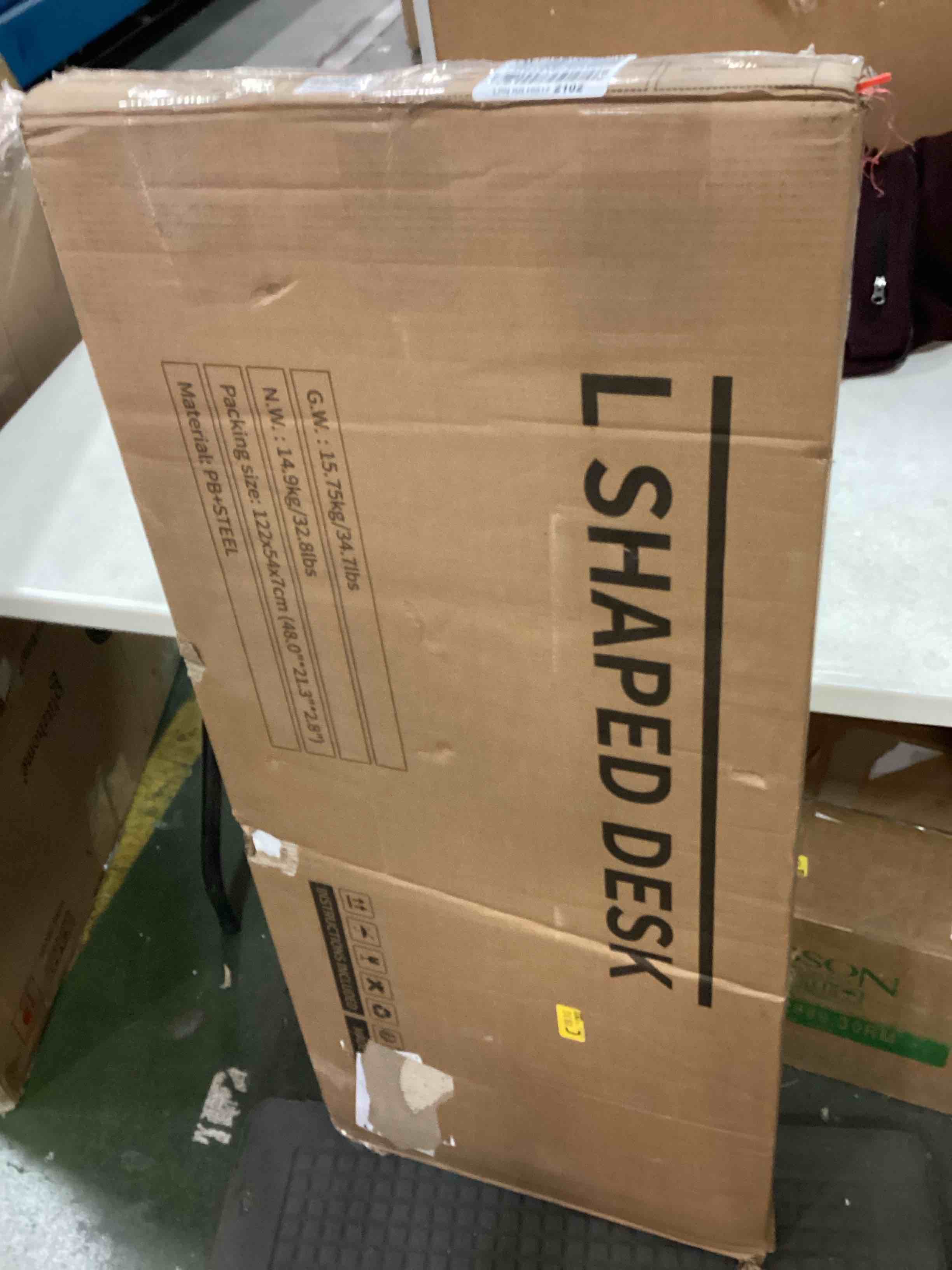 https://s3.amazonaws.com/lotting-images-prod/bidfta/RED5810108_1703339499205.jpeg