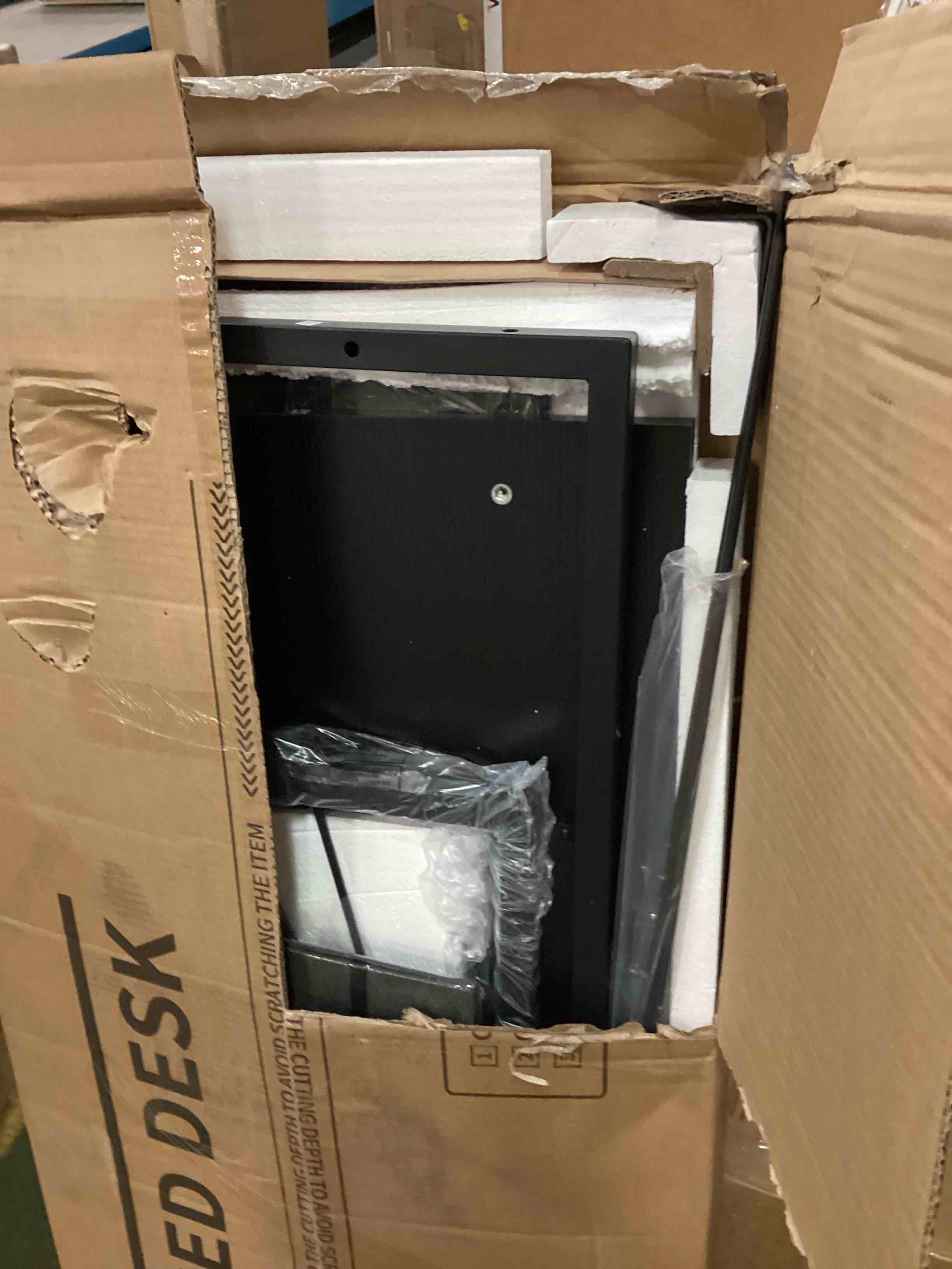 https://s3.amazonaws.com/lotting-images-prod/bidfta/RED5810108_1703339641231.jpeg