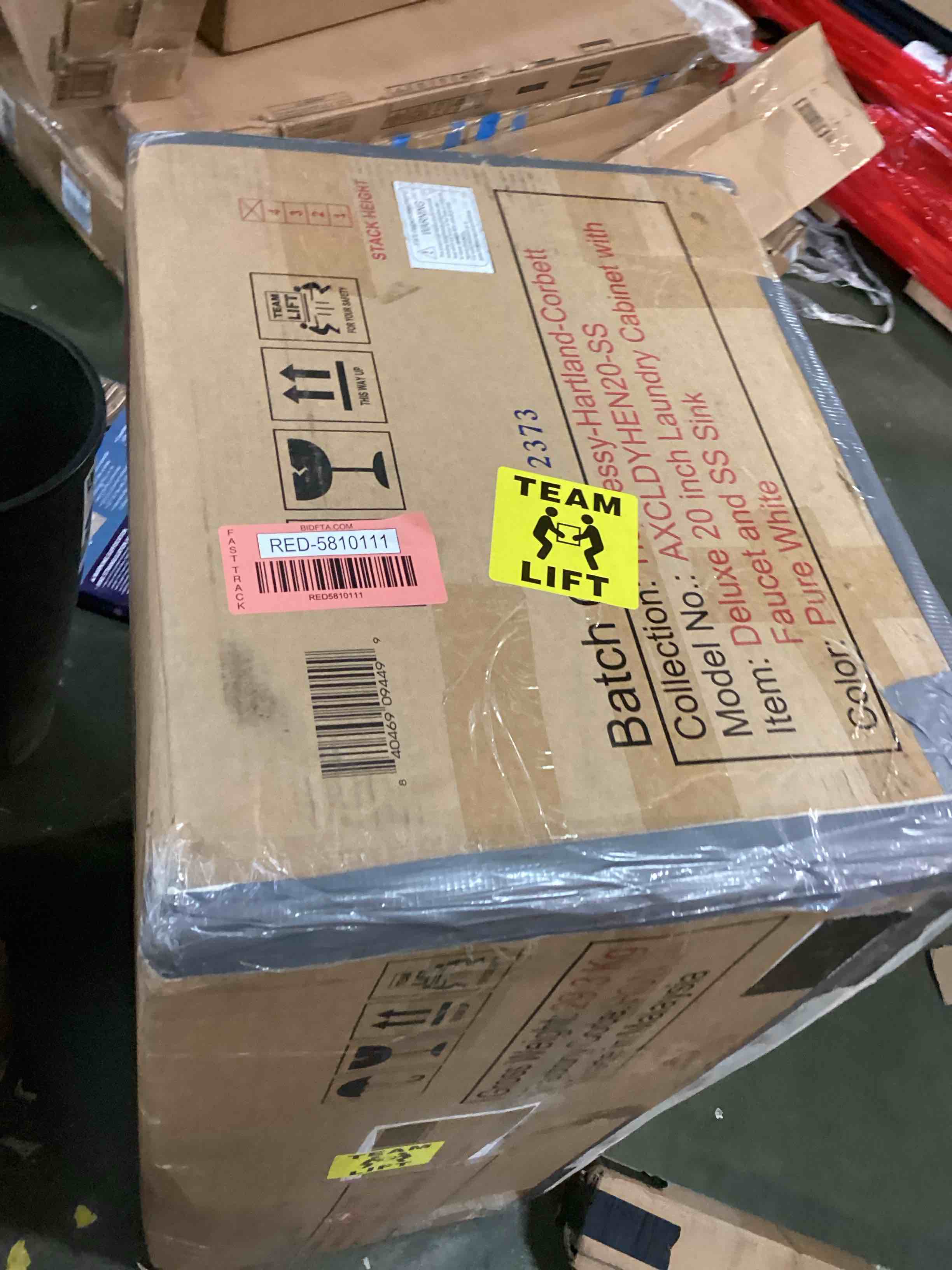 https://s3.amazonaws.com/lotting-images-prod/bidfta/RED5810111_1703340325553.jpeg